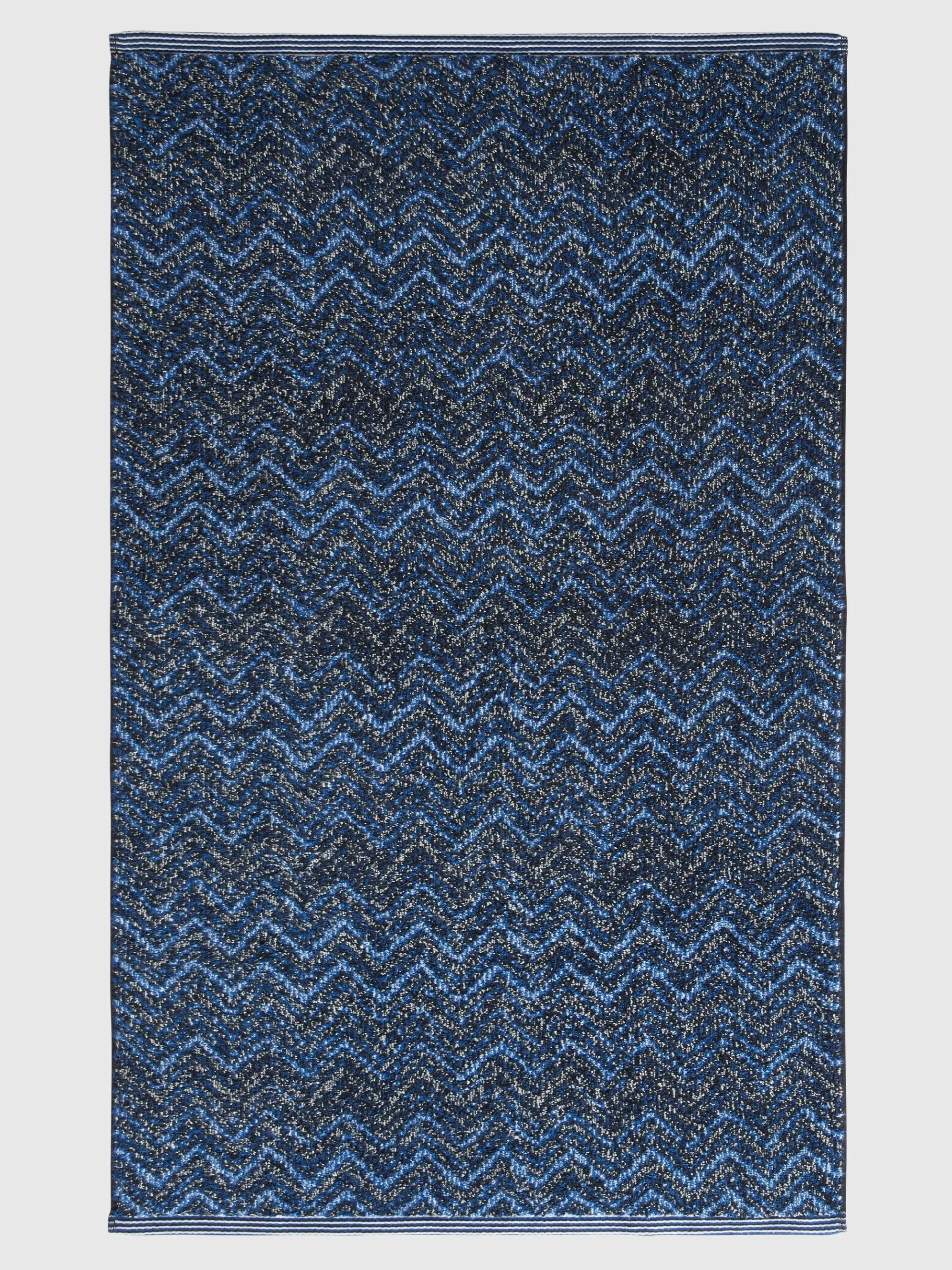 Azul 115x70 cm towel in cotton terry with chevron pattern