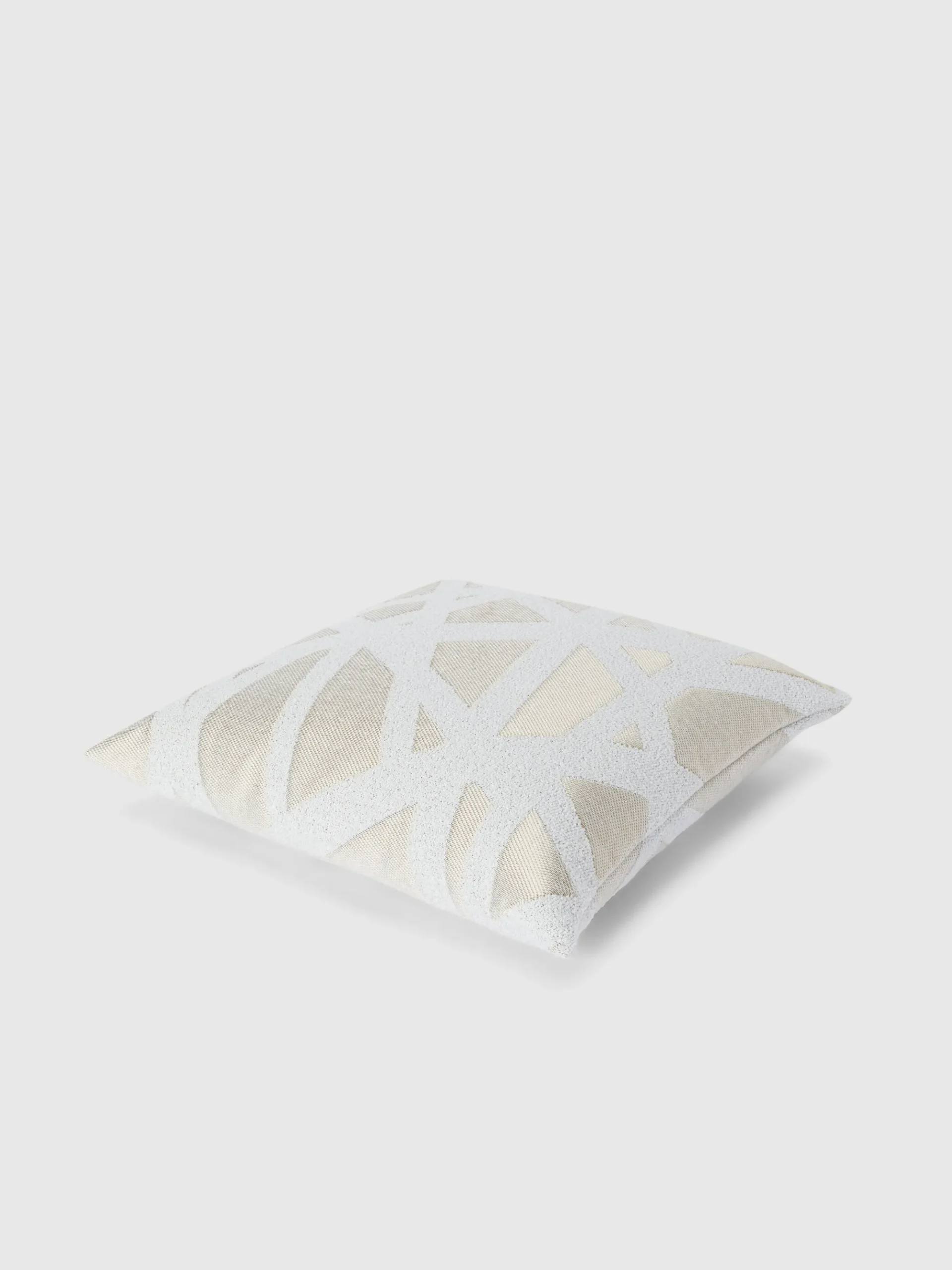 Bouclé Nastri outdoor cushion 50x50 cm