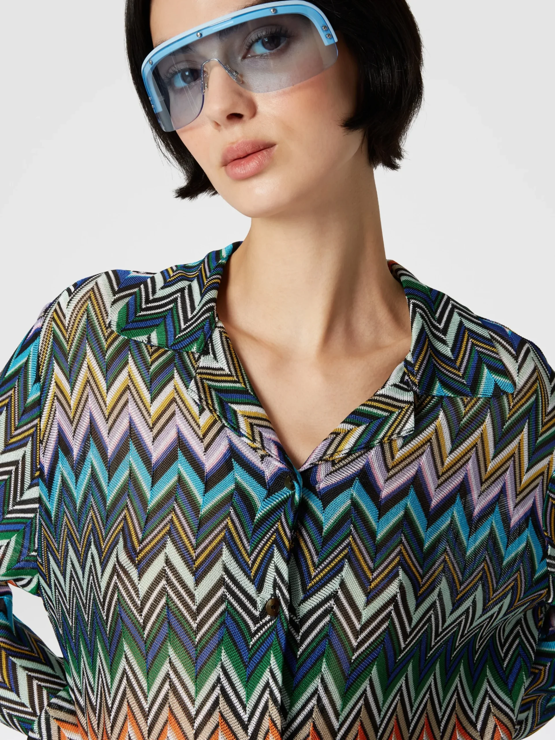 Bowling-cut shirt in zig zag viscose