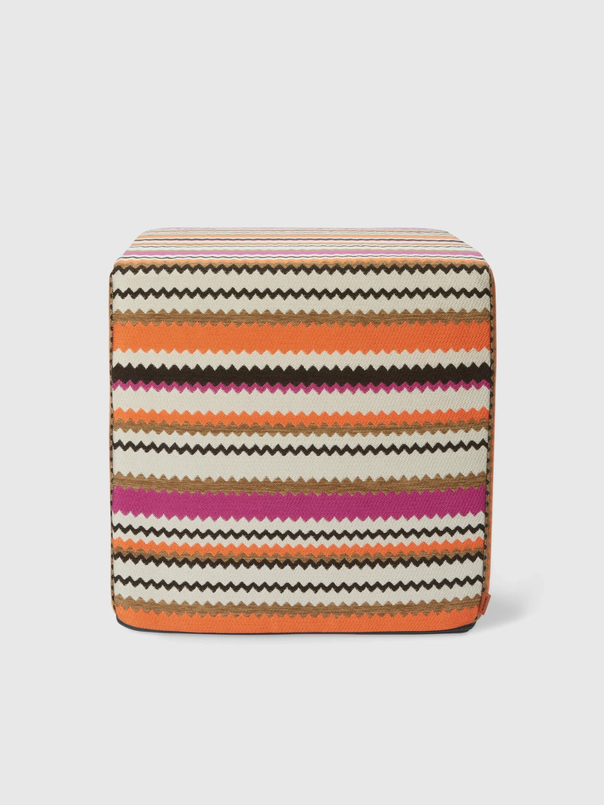 Cancun cubic outdoor pouffe 40x40x40 cm with chevron pattern