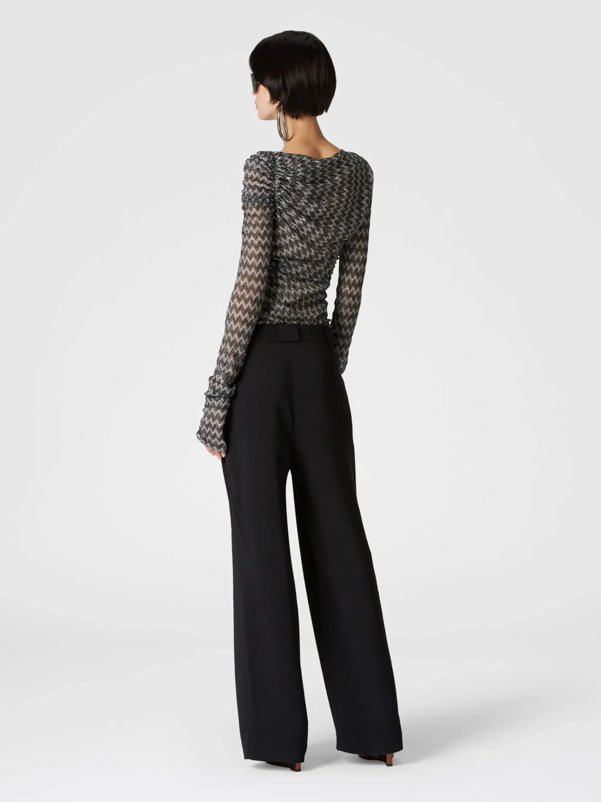 Classic viscose trousers with chevron insert