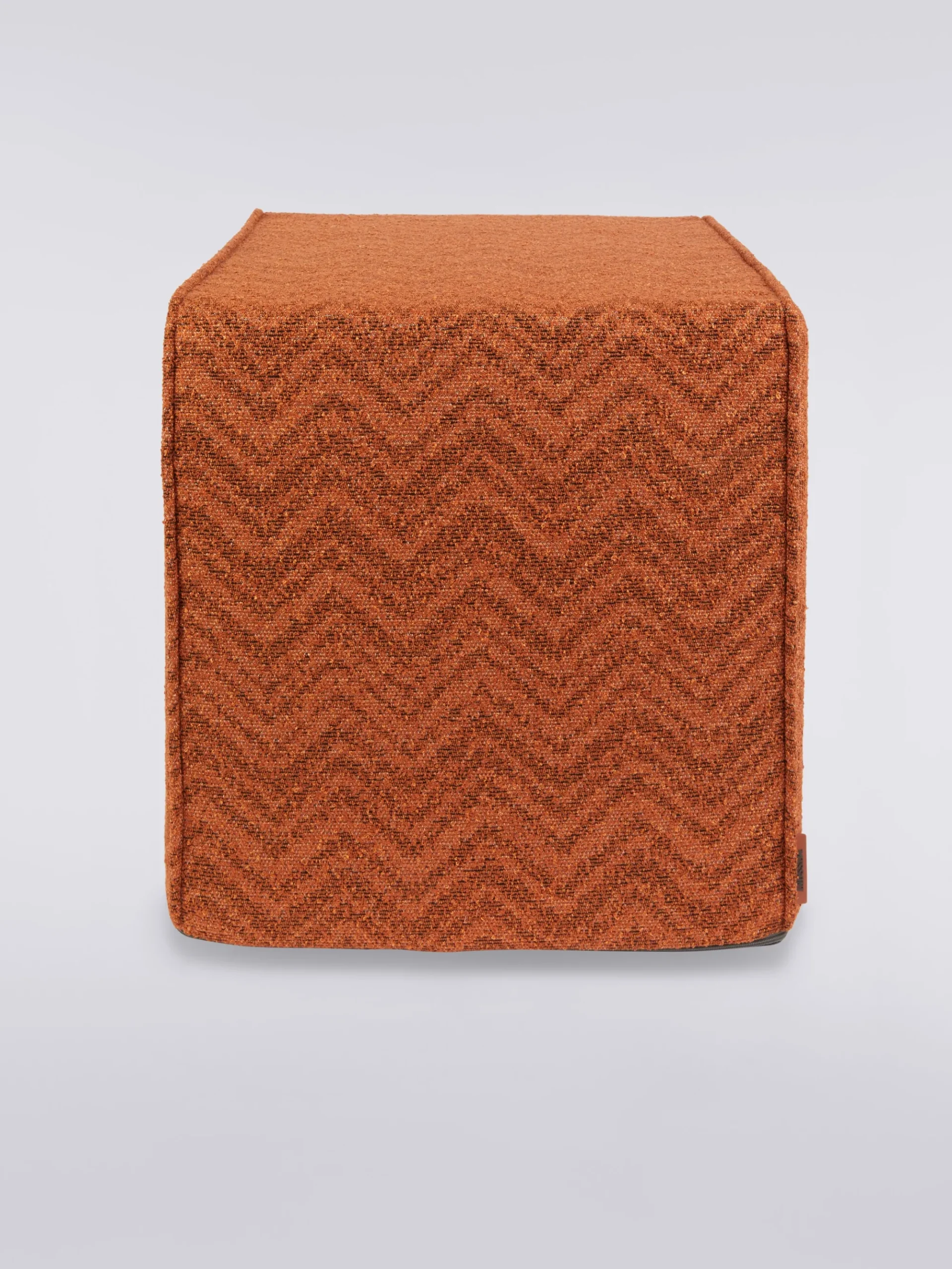 Columbia 40x40x40 cm chevron bouclé footstool cube