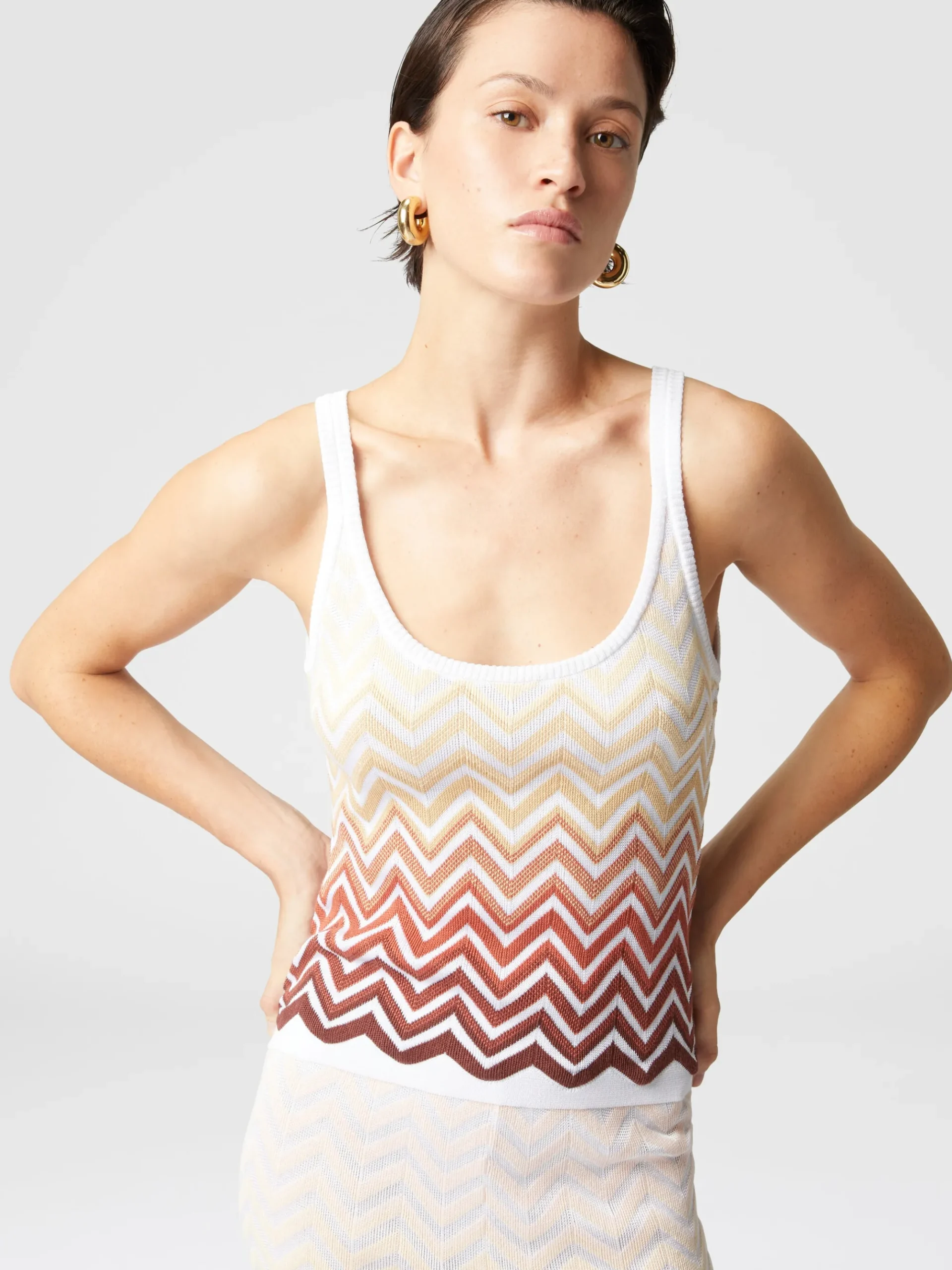 Cotton and viscose chevron dégradé basket