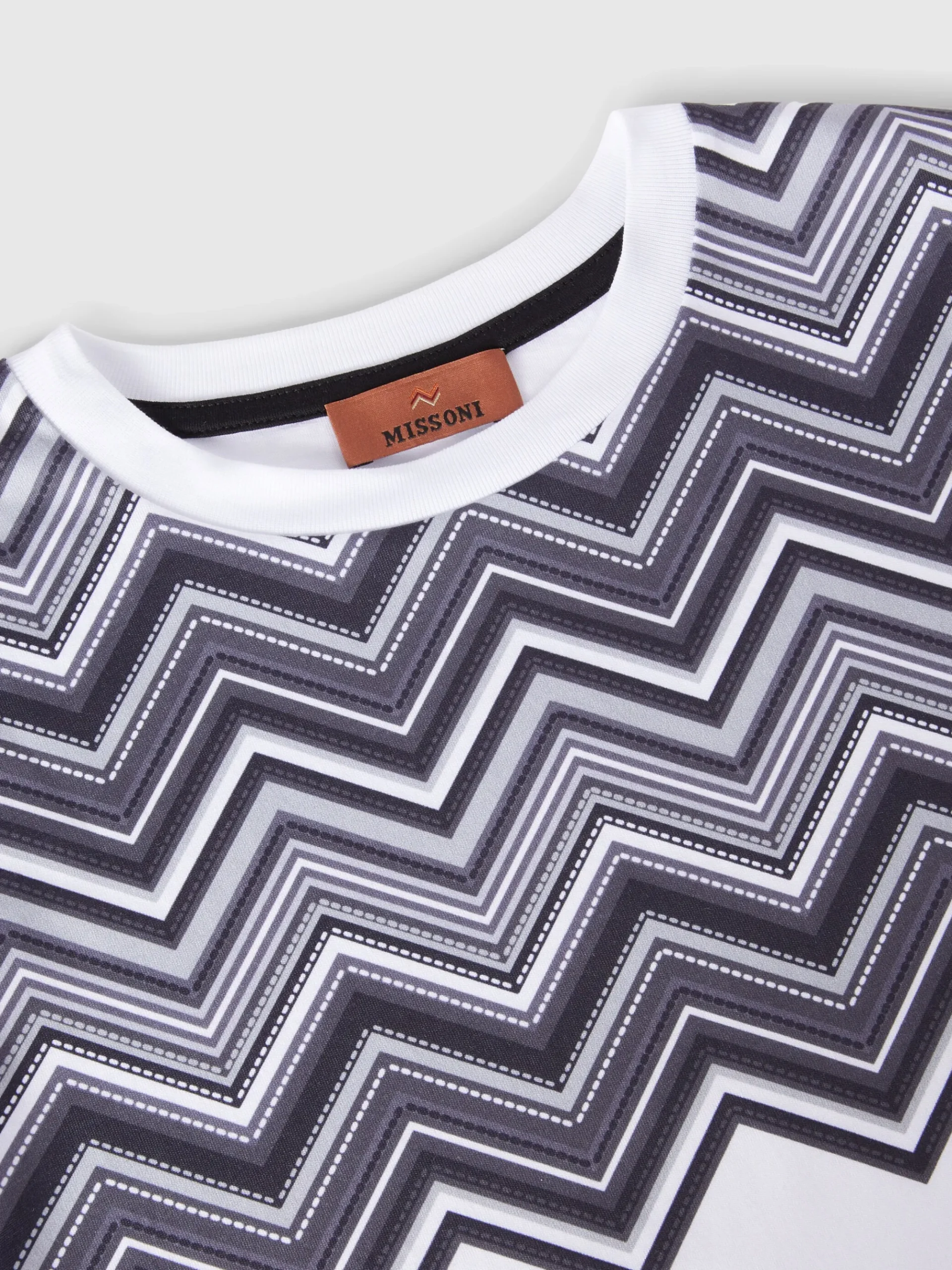 Cotton crewneck T-shirt with zig zag insert and logo