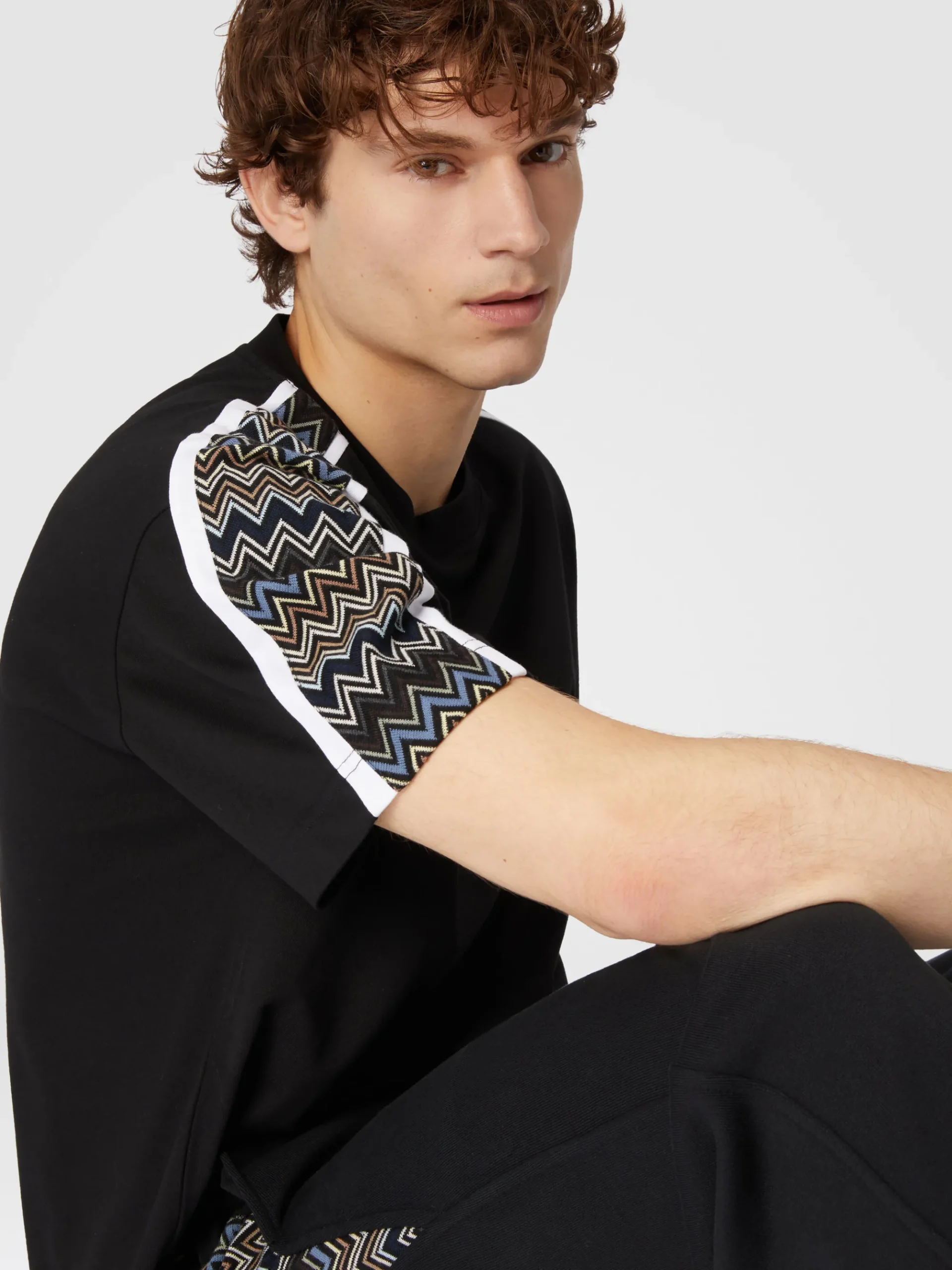 Cotton jersey T-shirt with zigzag inserts