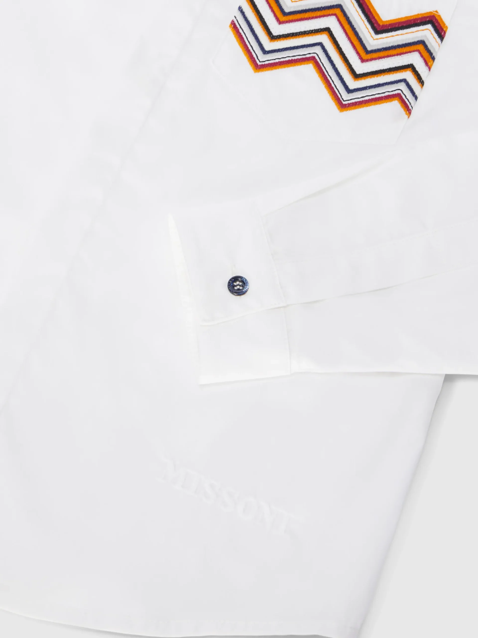 Cotton shirt with zigzag detail on the breast pocket