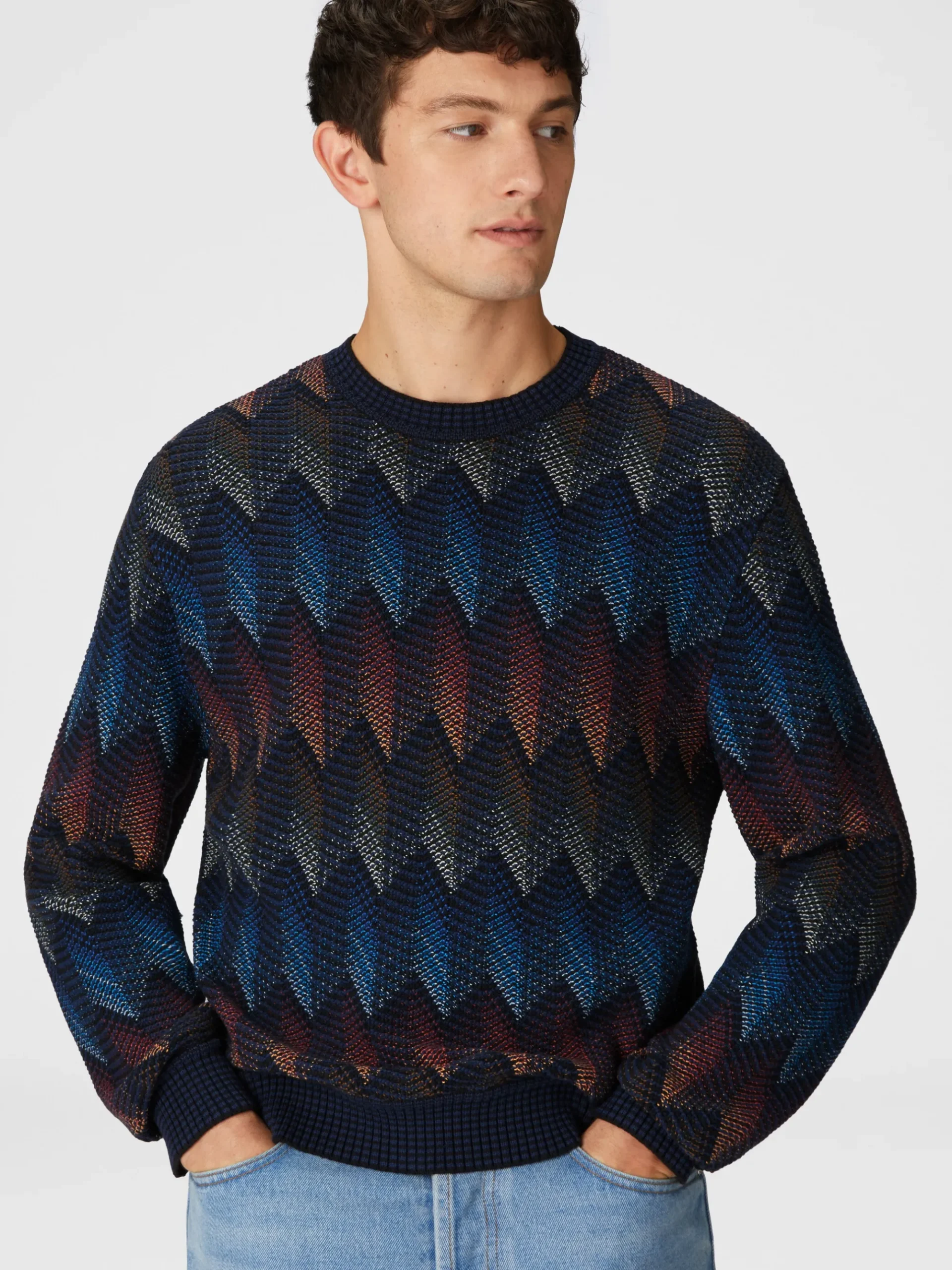 Crewneck sweater in gradient cotton chevron blend with contrasting piping