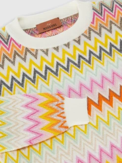 Crewneck sweater in zigzag wool knit