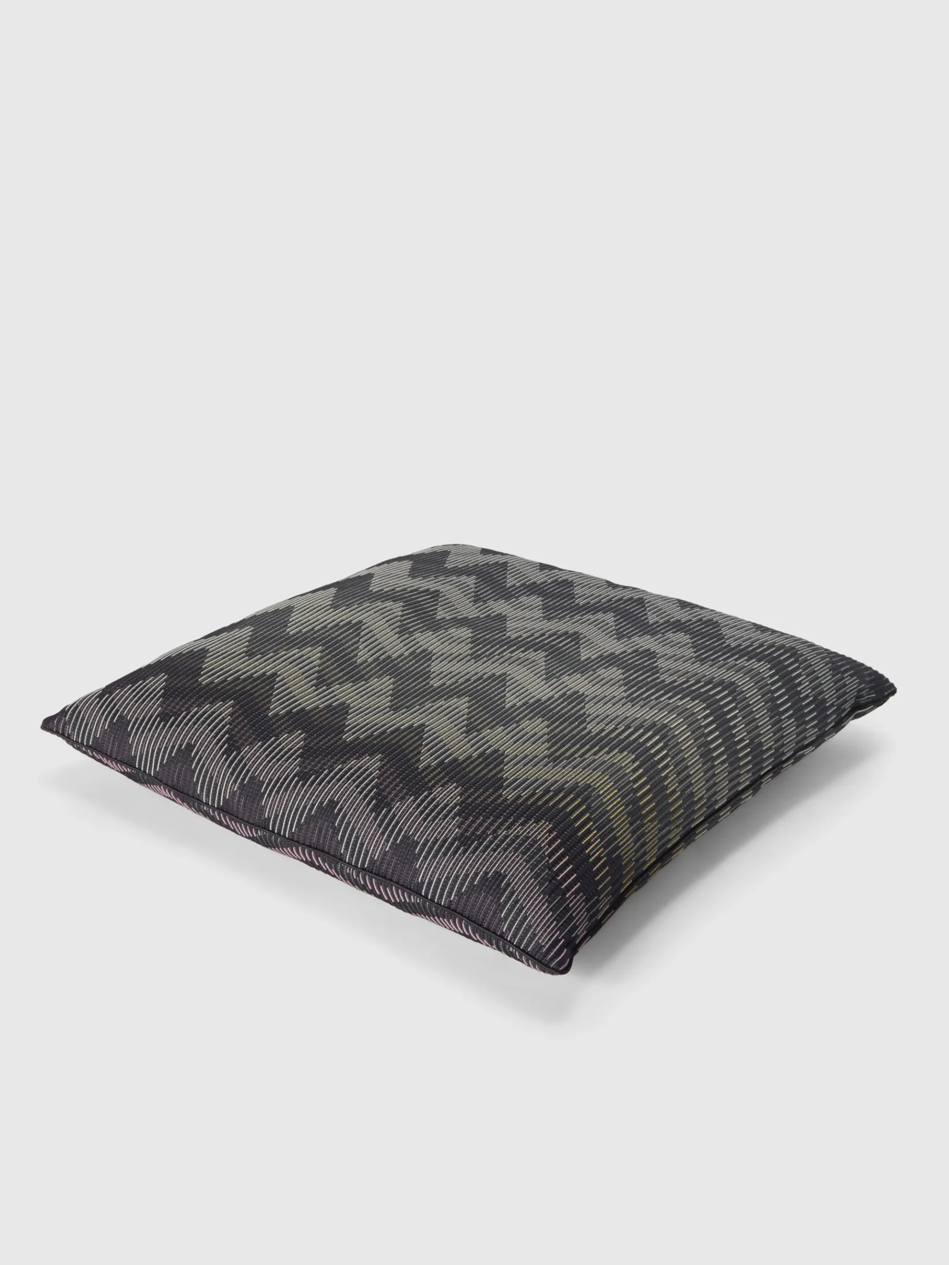 Dinamico cushion 60x60 cm