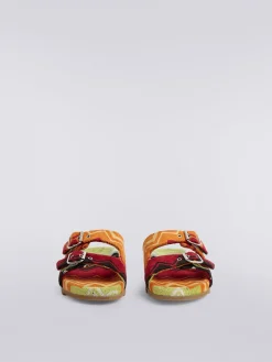 Double zigzag foam sandals