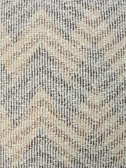 Dynamic bouclé cushion 50x50 cm