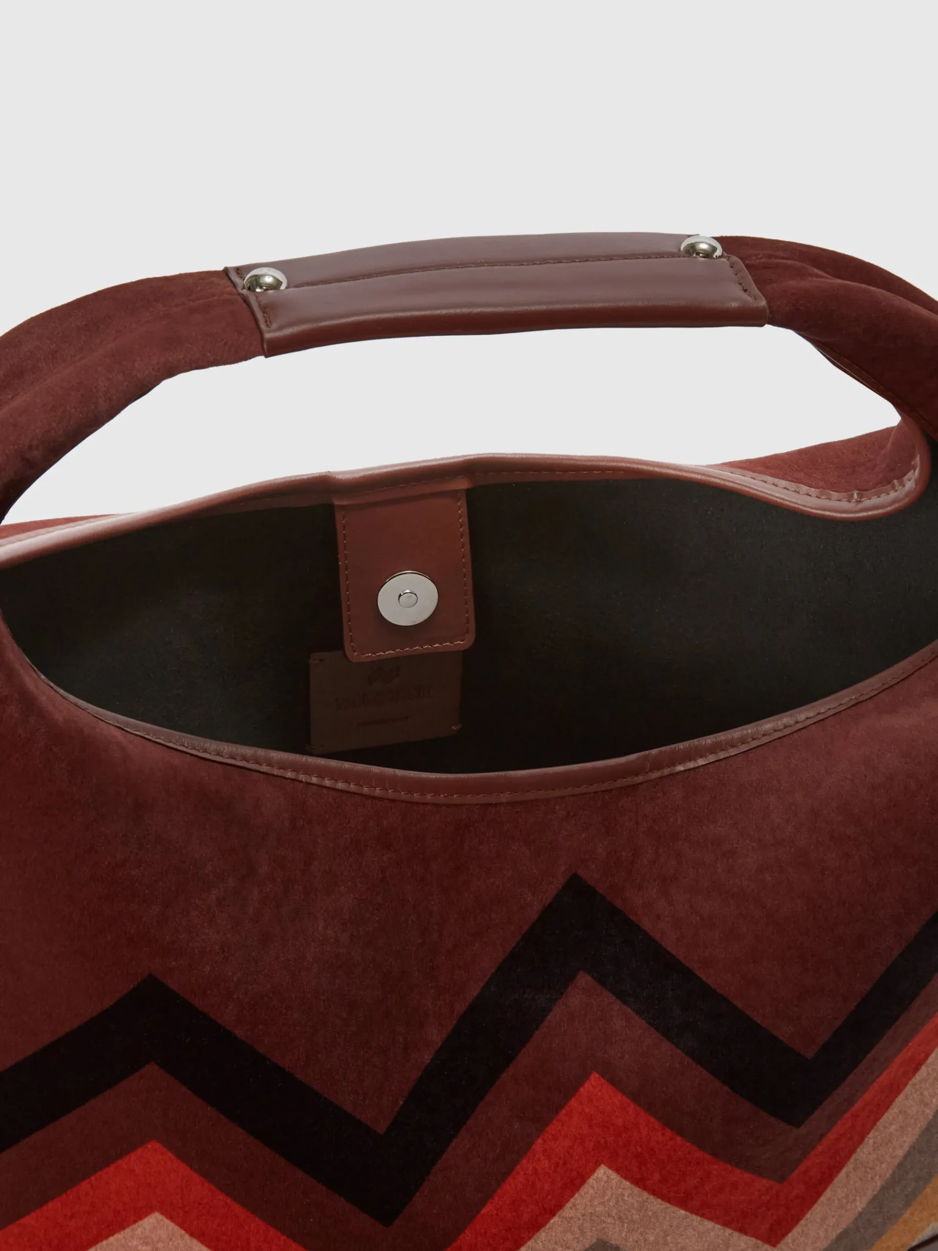 Handbag in zig zag fabric