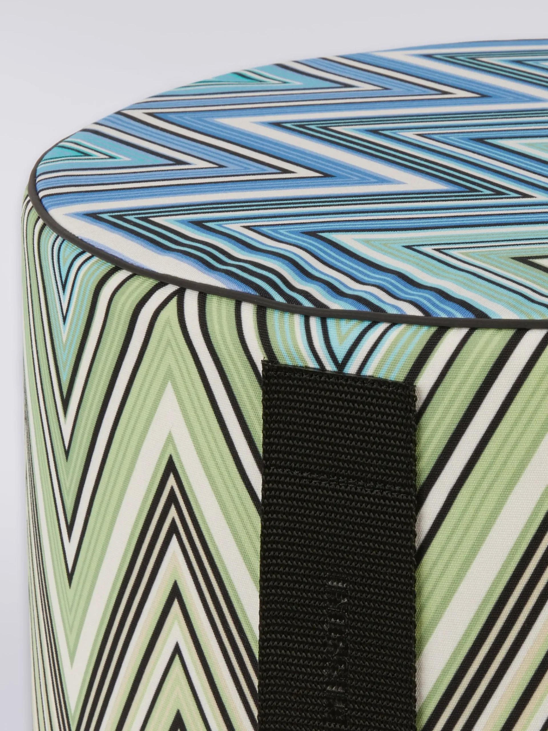Kew Outdoor Cylinder Pouf 40X30
