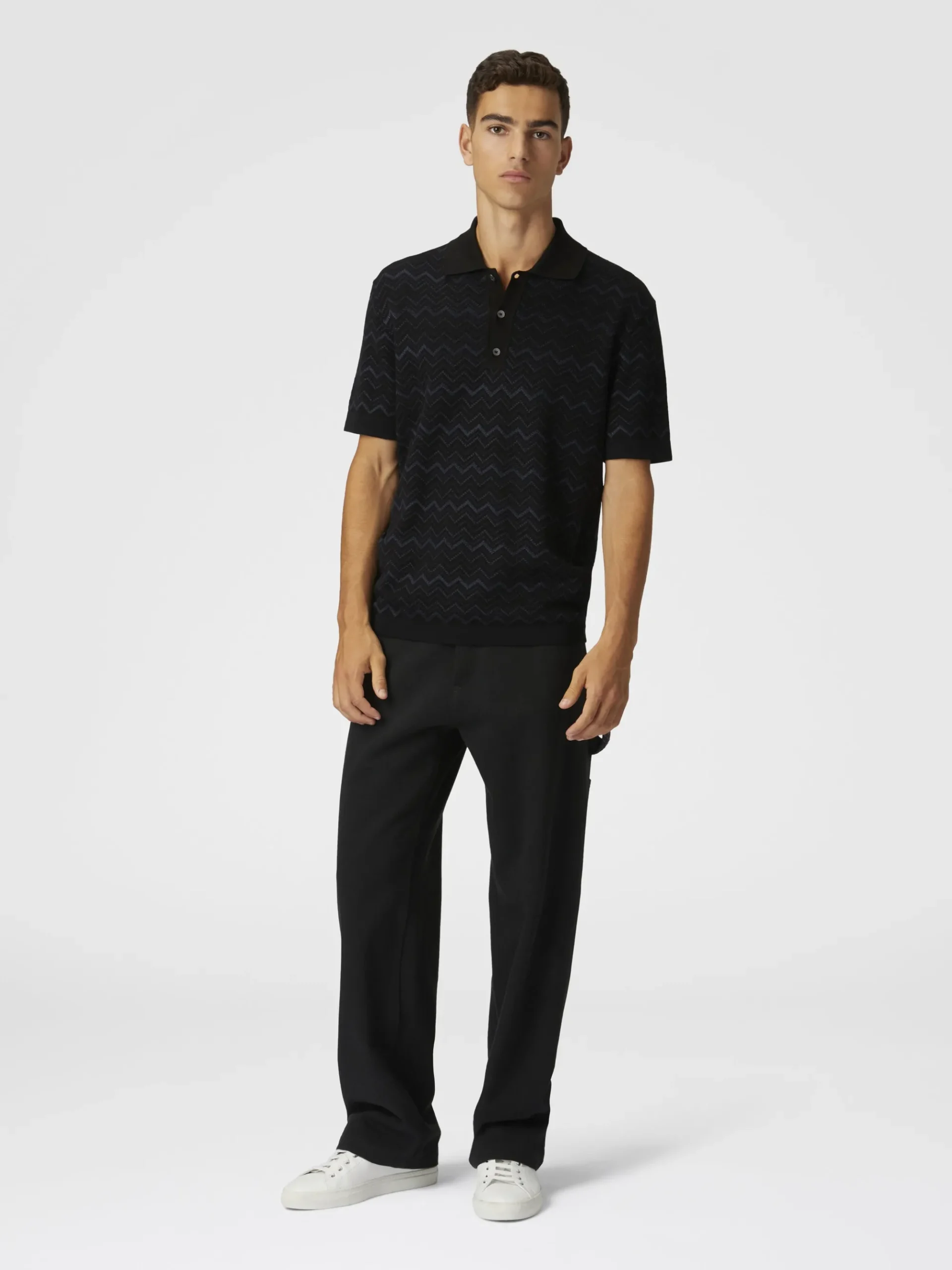 Knitted polo shirt in a cotton and viscose blend zigzag