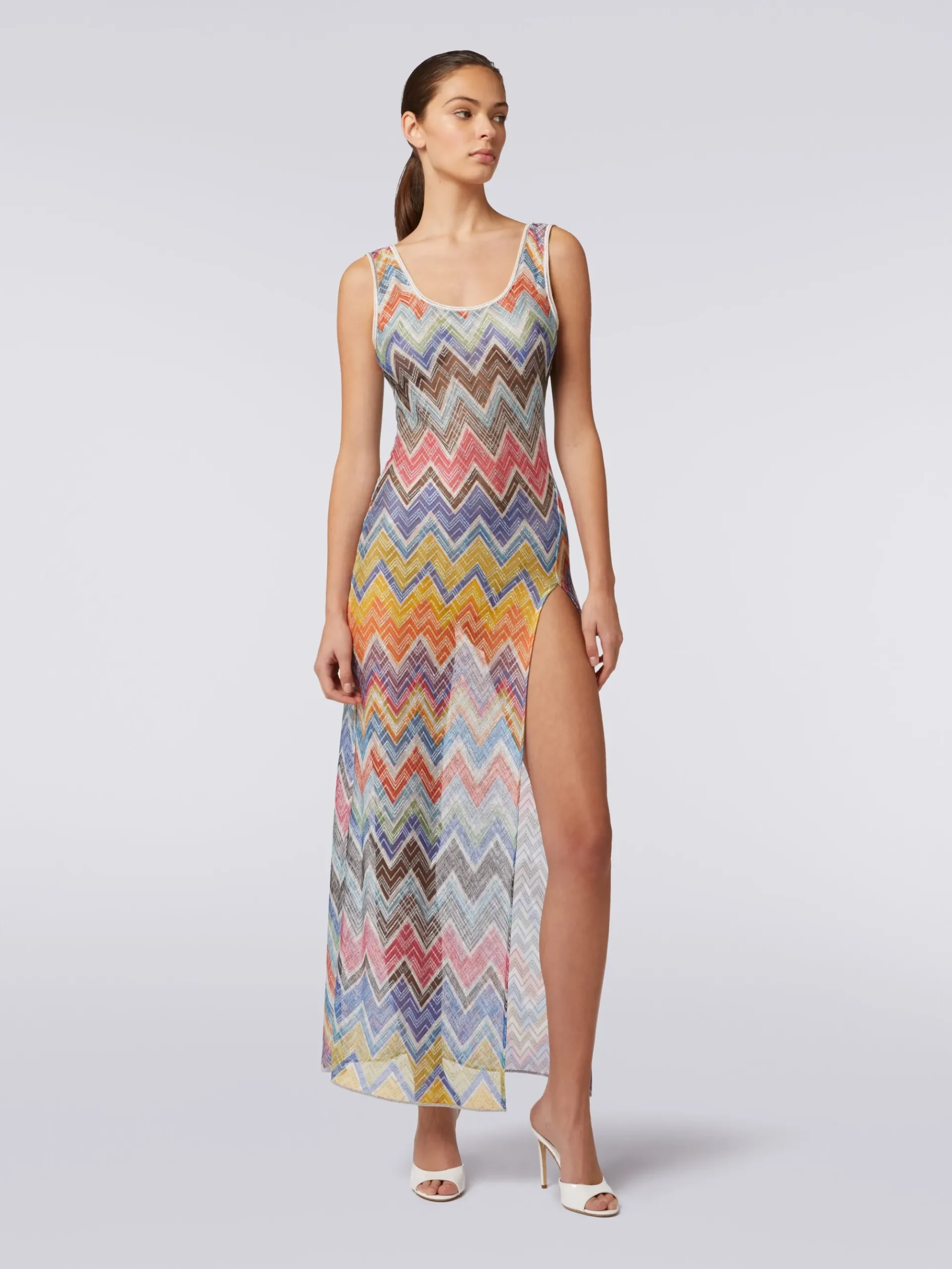 Long cover-up with zigzag print and lurex