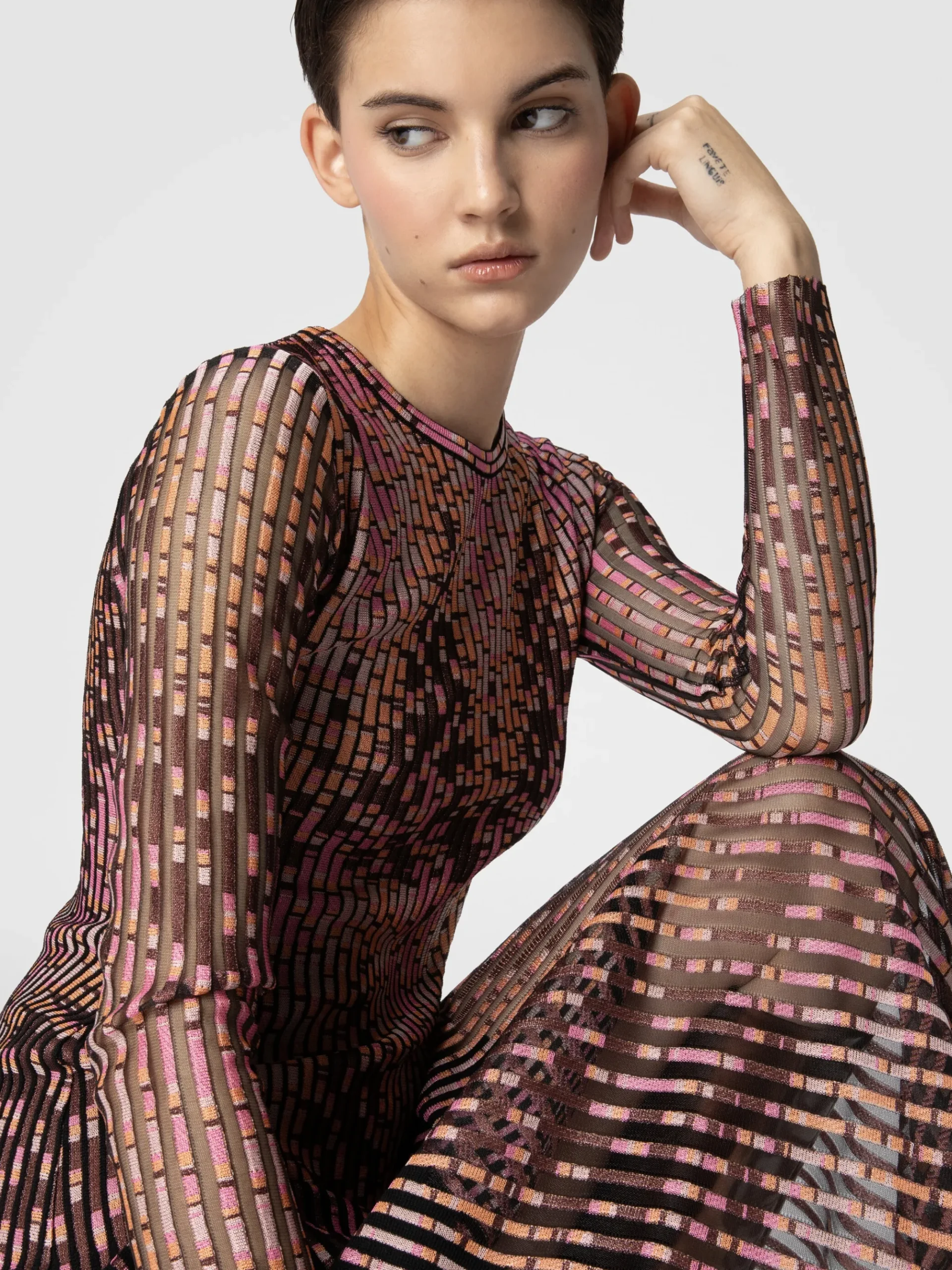 Long dress with partial zigzag pattern