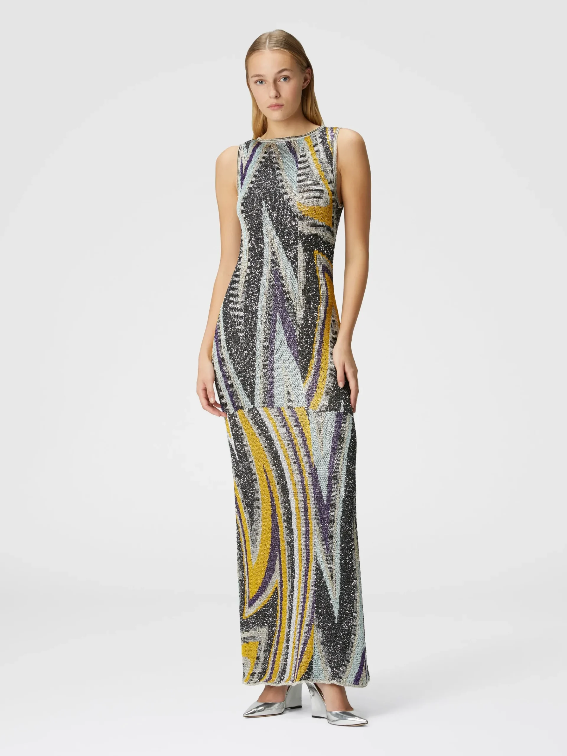 Long sleeveless dress in viscose blend zig zag lamé