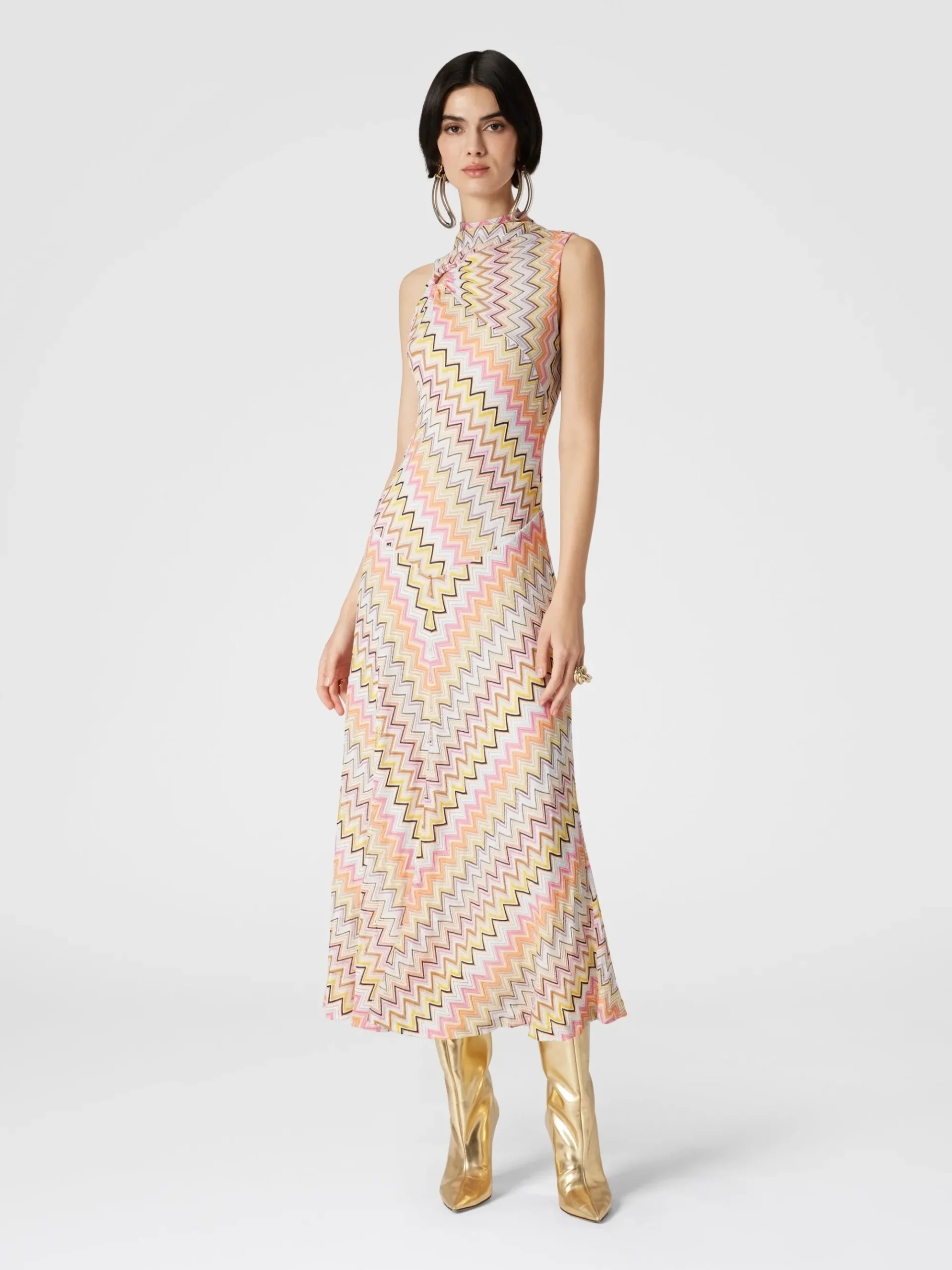Long sleeveless dress with gathered neckline