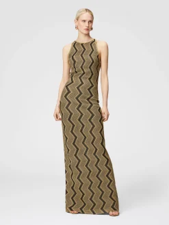Long sleeveless dress with zigzag lamé pattern