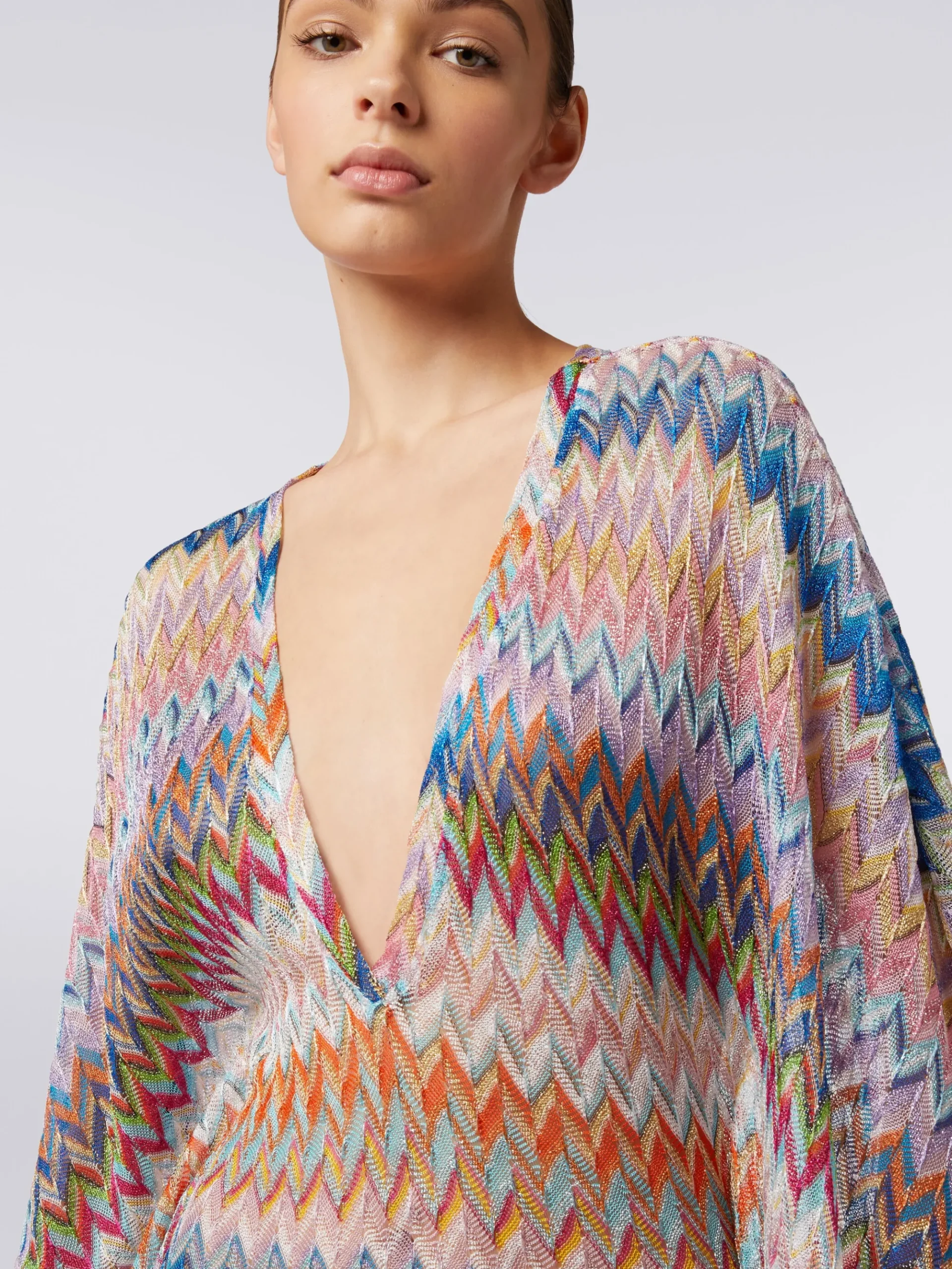 Long V-neck cover-up kaftan with lurex