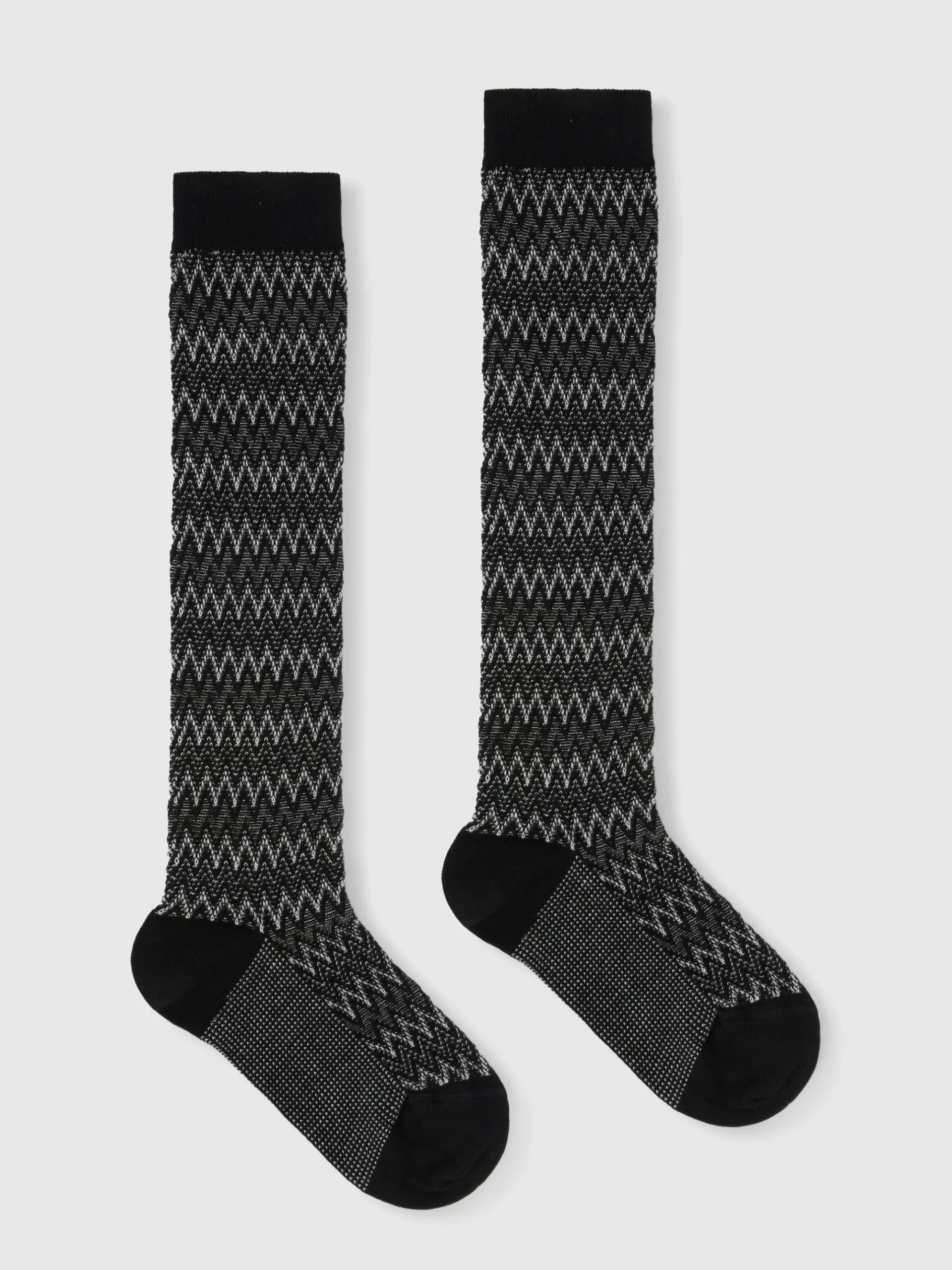 Long zig zag cotton socks