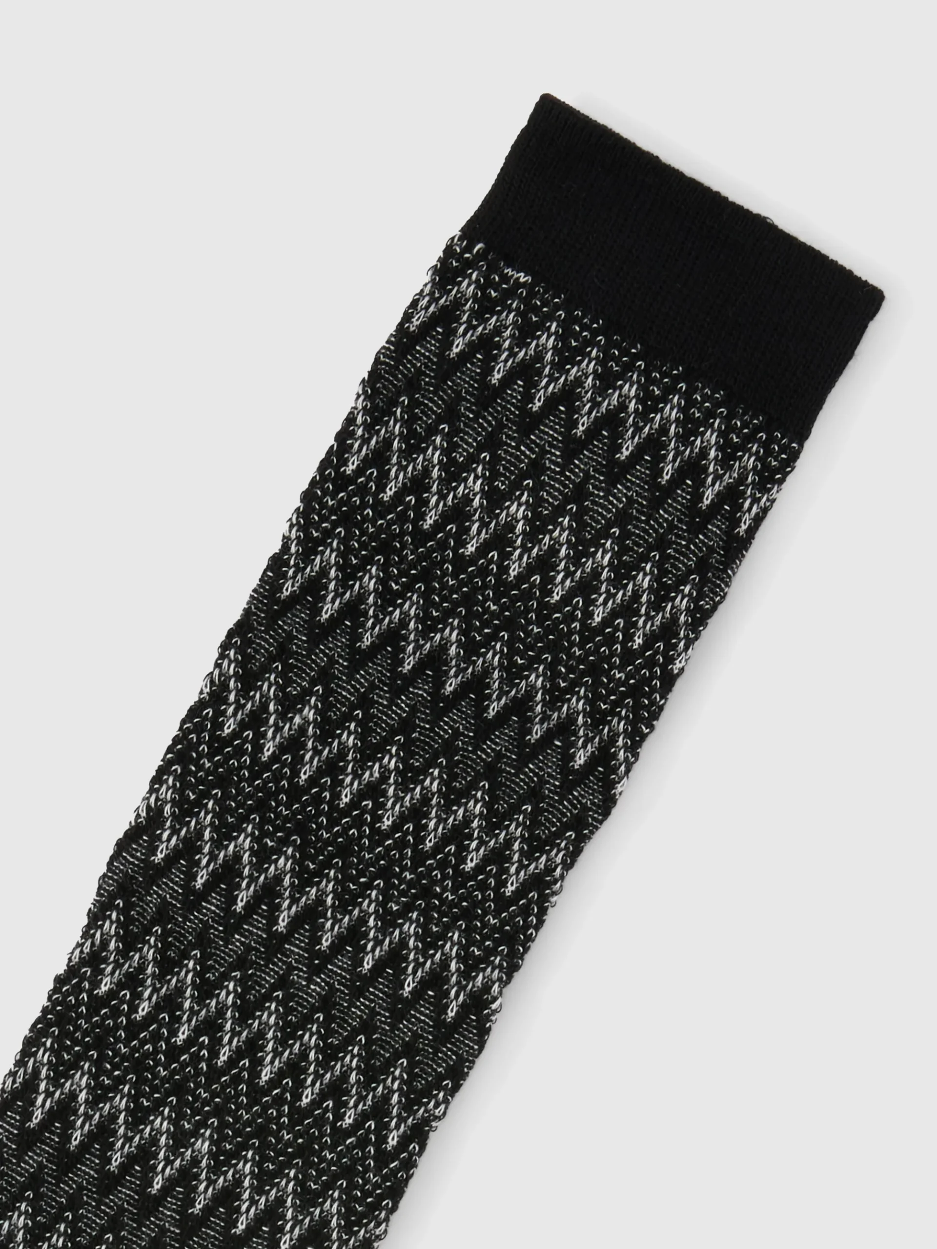 Long zig zag cotton socks