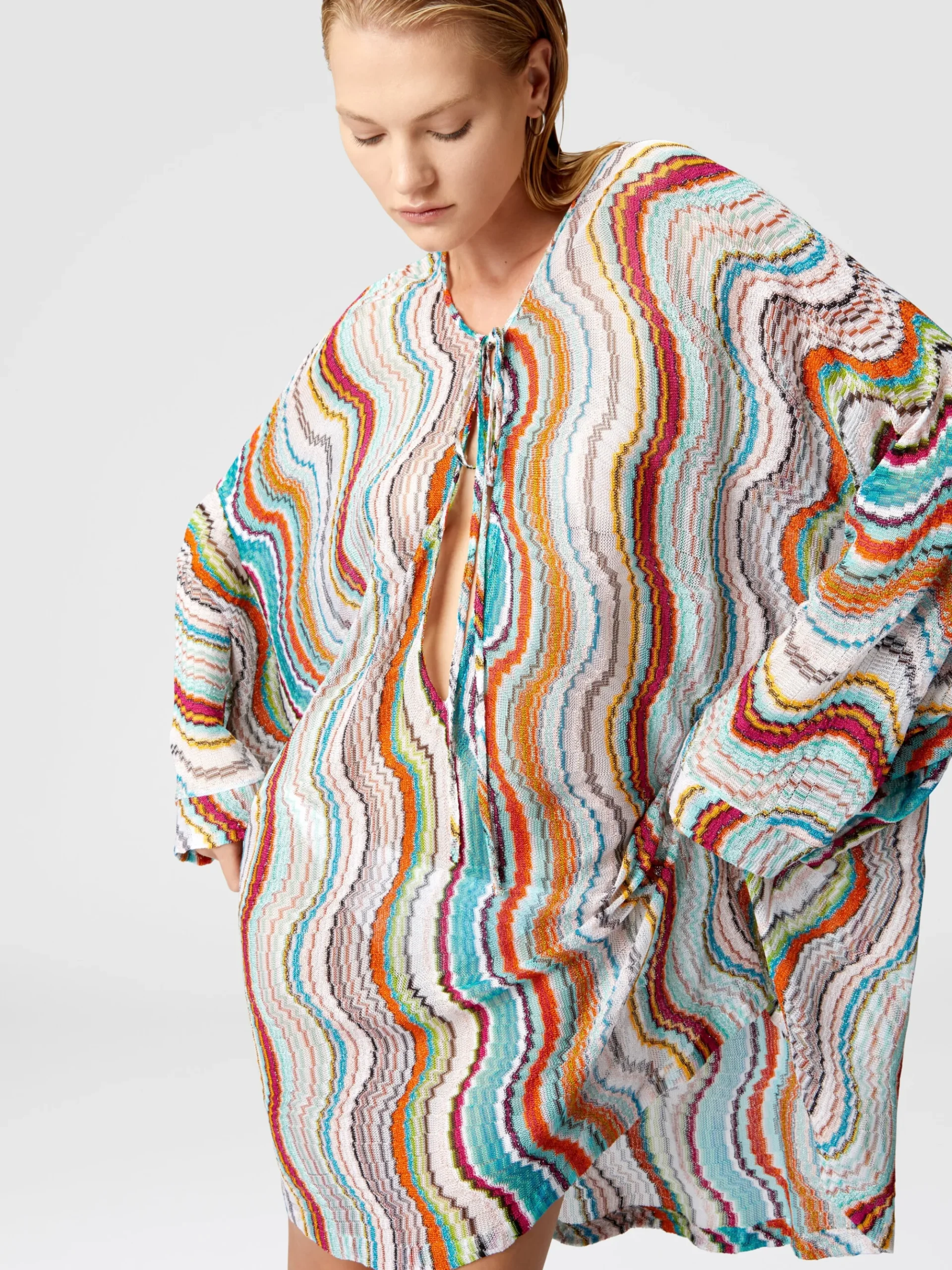 Long-sleeved cover-up kaftan with lamé wave motif