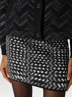 Miniskirt with lamé embossed zigzag