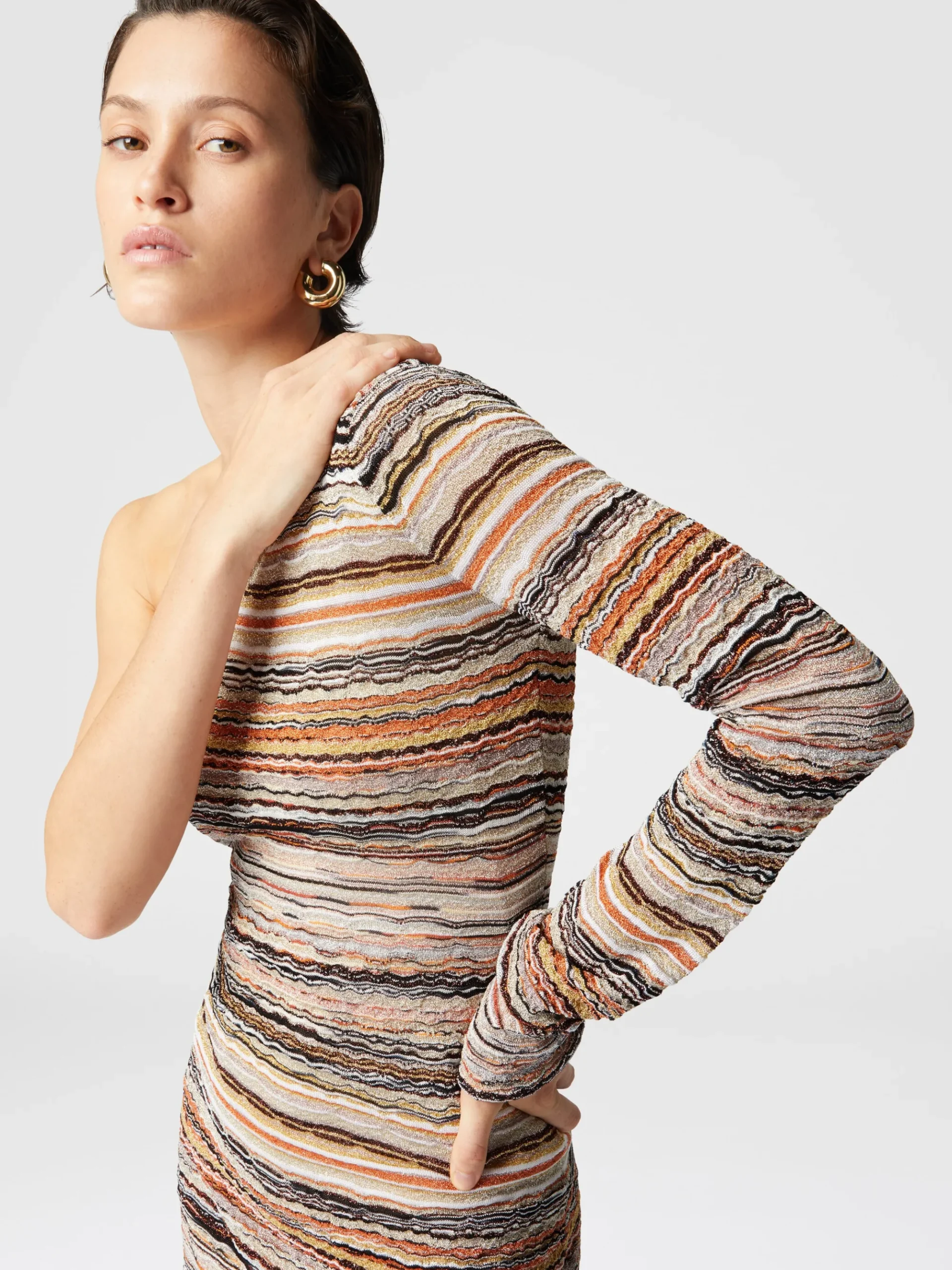 One-shoulder mini-dress in lamé embossed viscose with wave motif