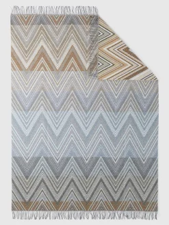 Plaid blanket 130x190 cm chevron wool blend with fringes