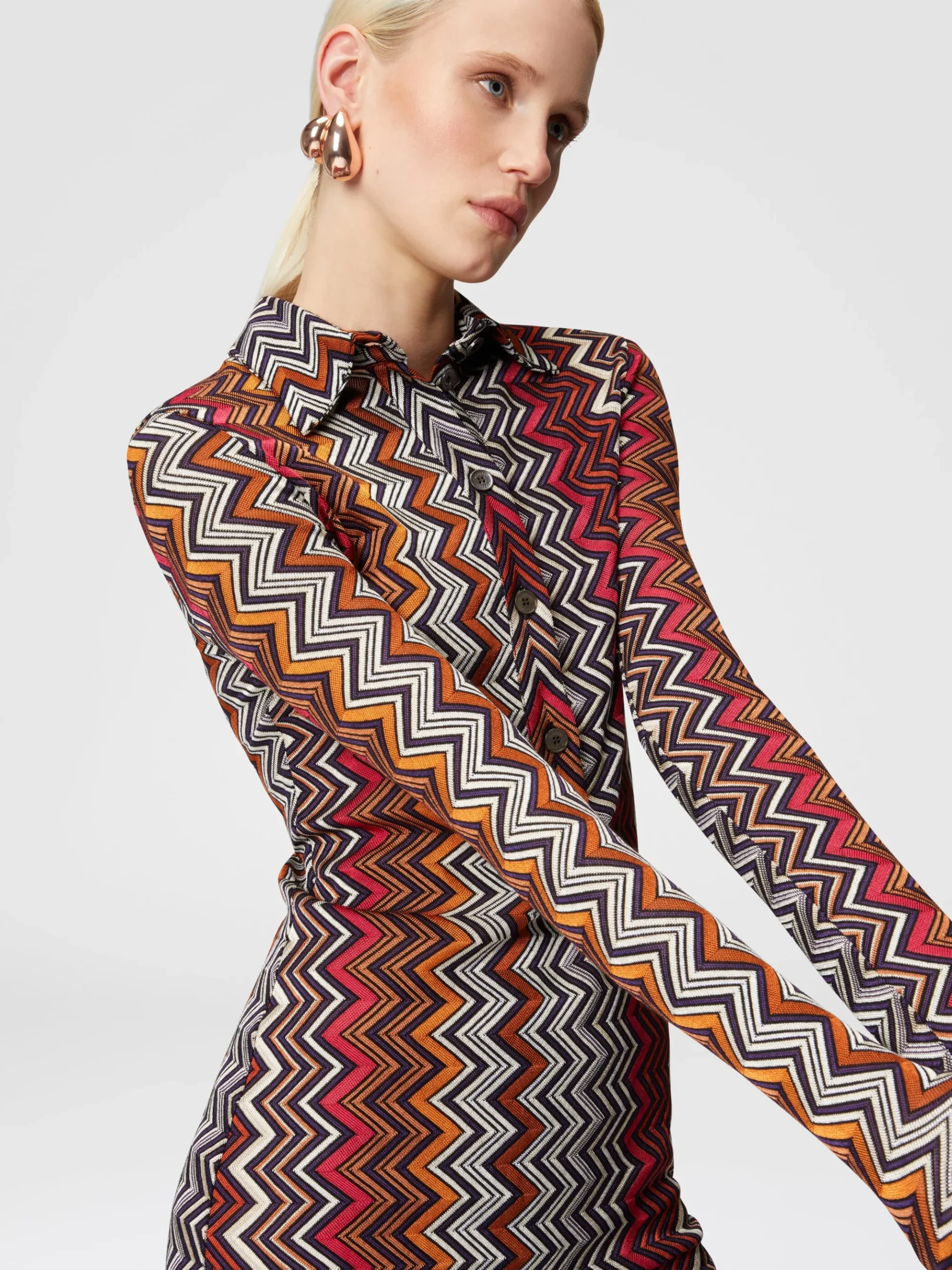 Polo cut dress in viscose and zigzag wool