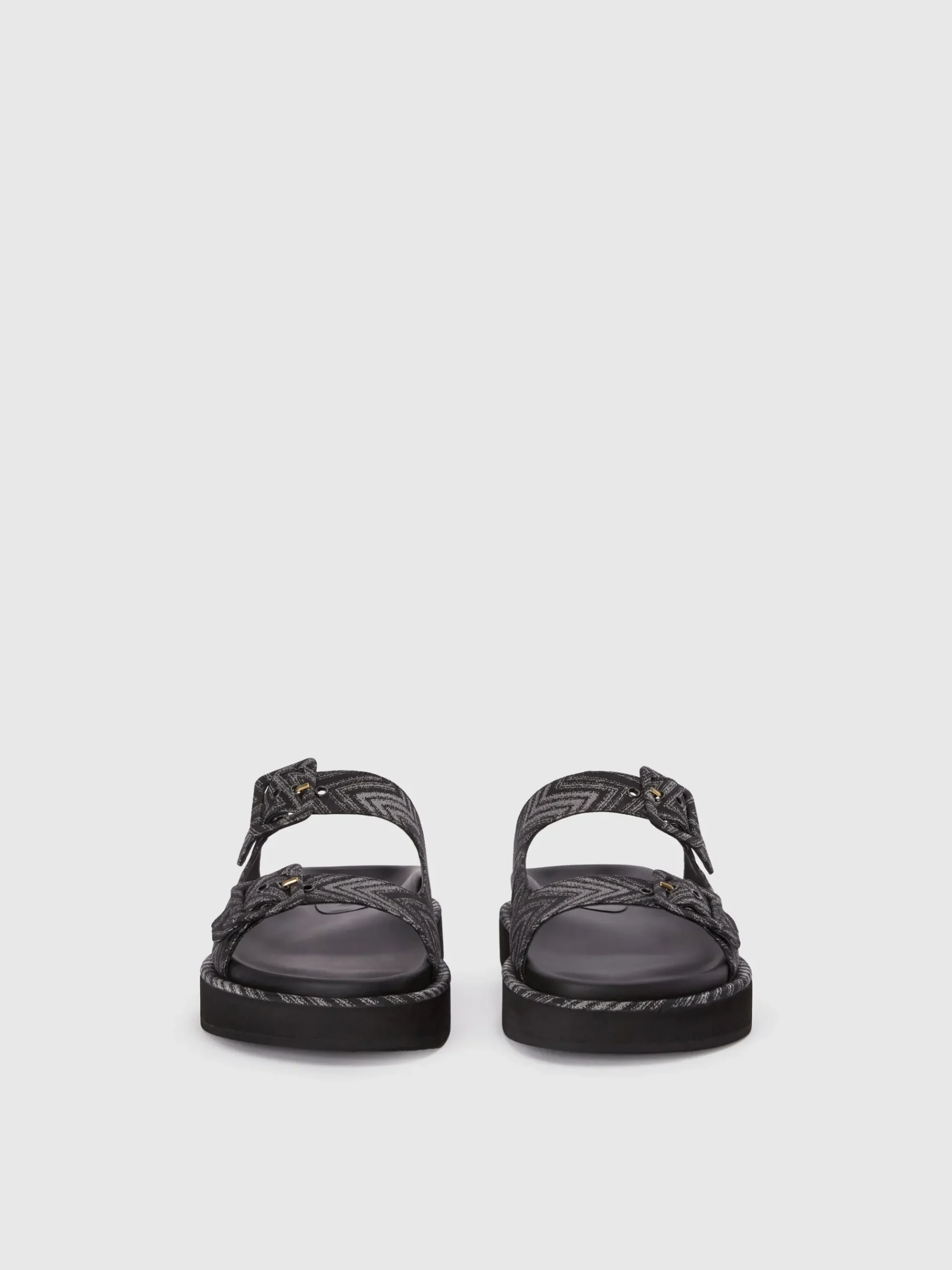Sandals with double band in zig zag fabric