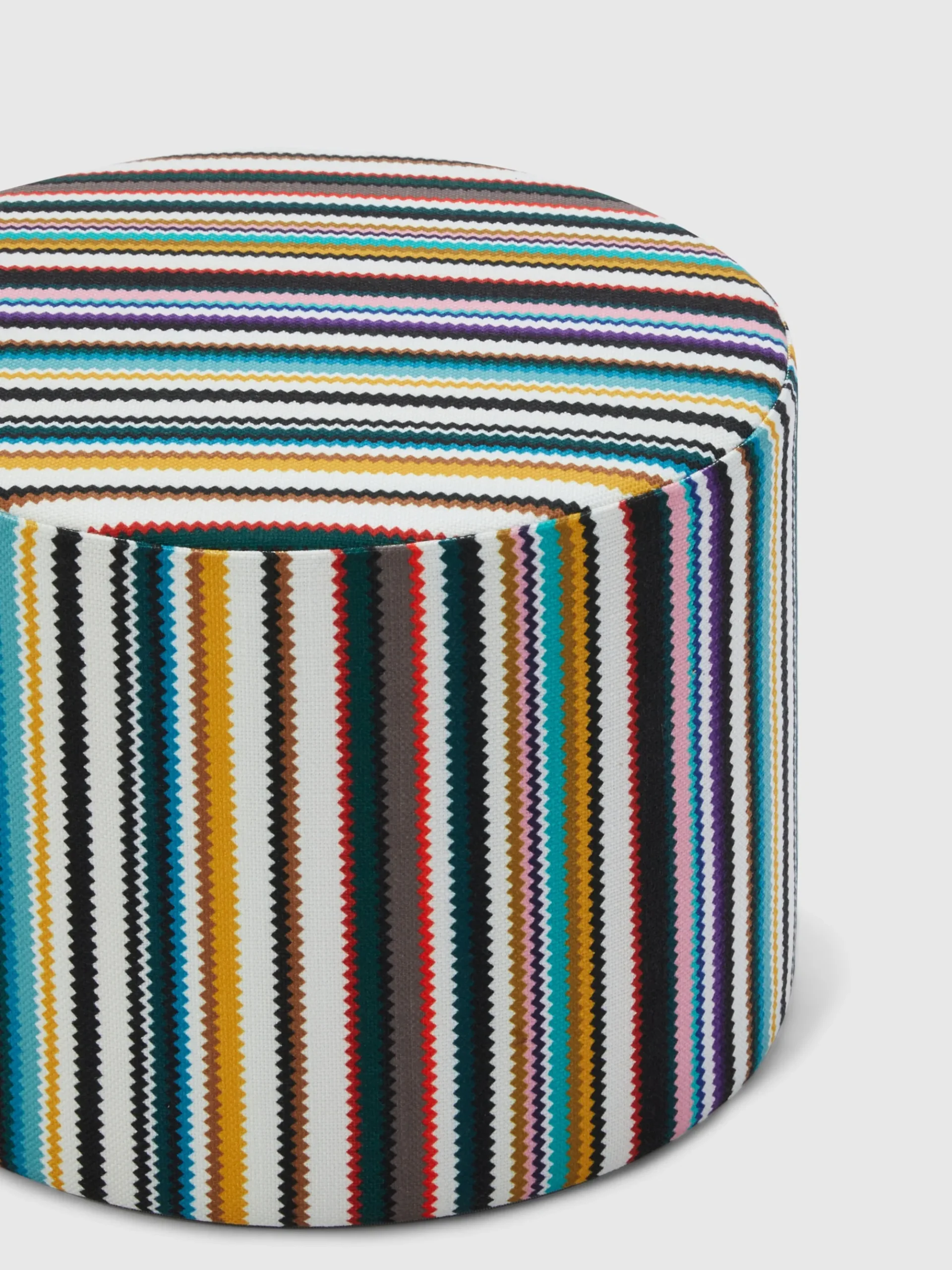 Shangai cylindrical outdoor pouffe 40x30 cm with zigzag pattern