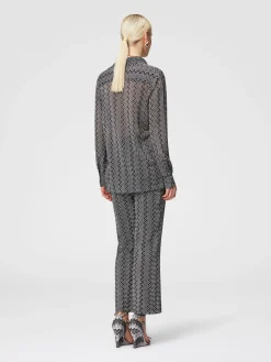 Shirt with zig zag lamé pattern