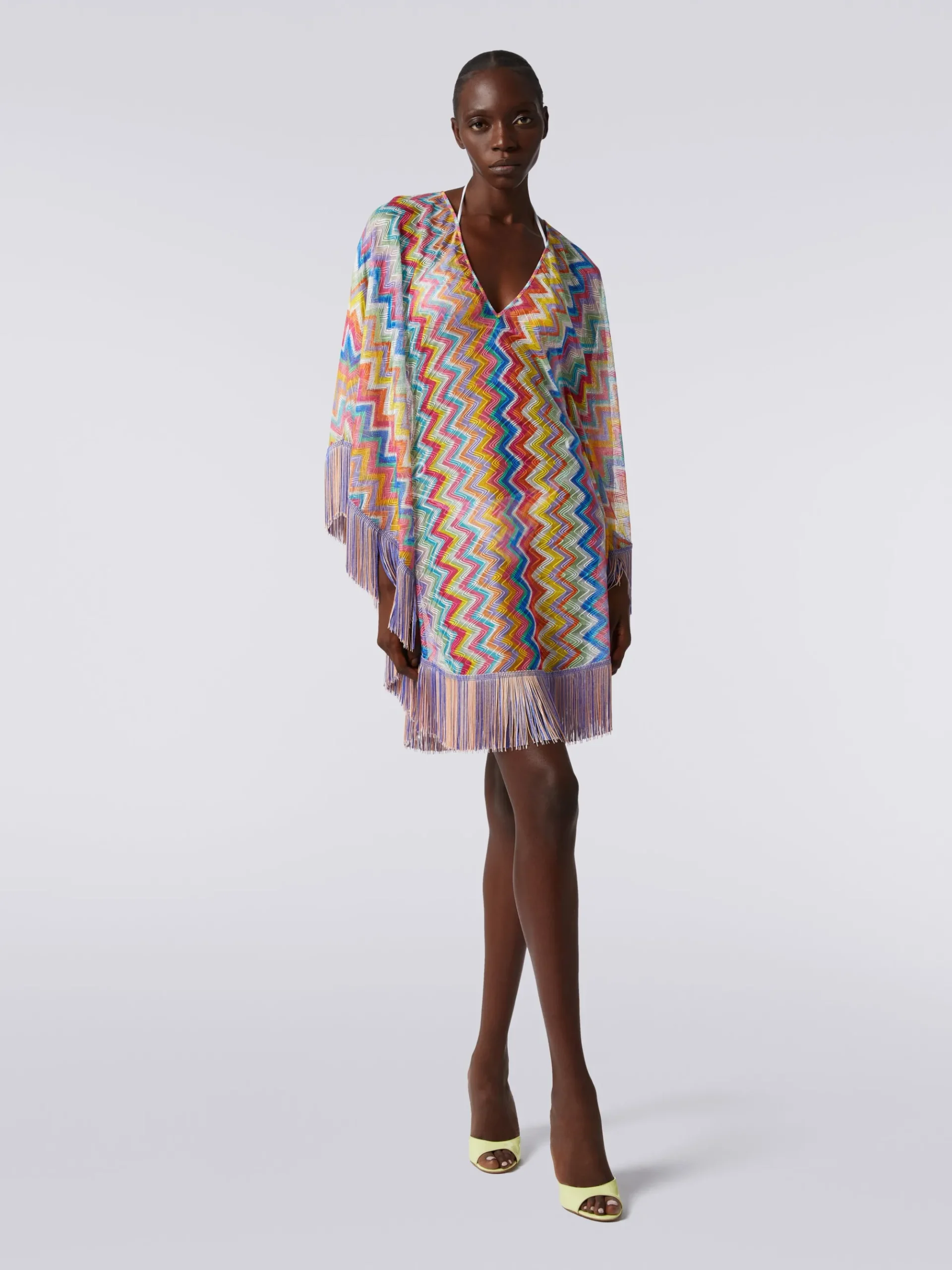 Short cover-up kaftan with zigzag print and fringes