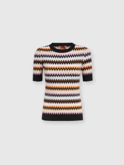 Short-sleeved crewneck pullover in zigzag wool
