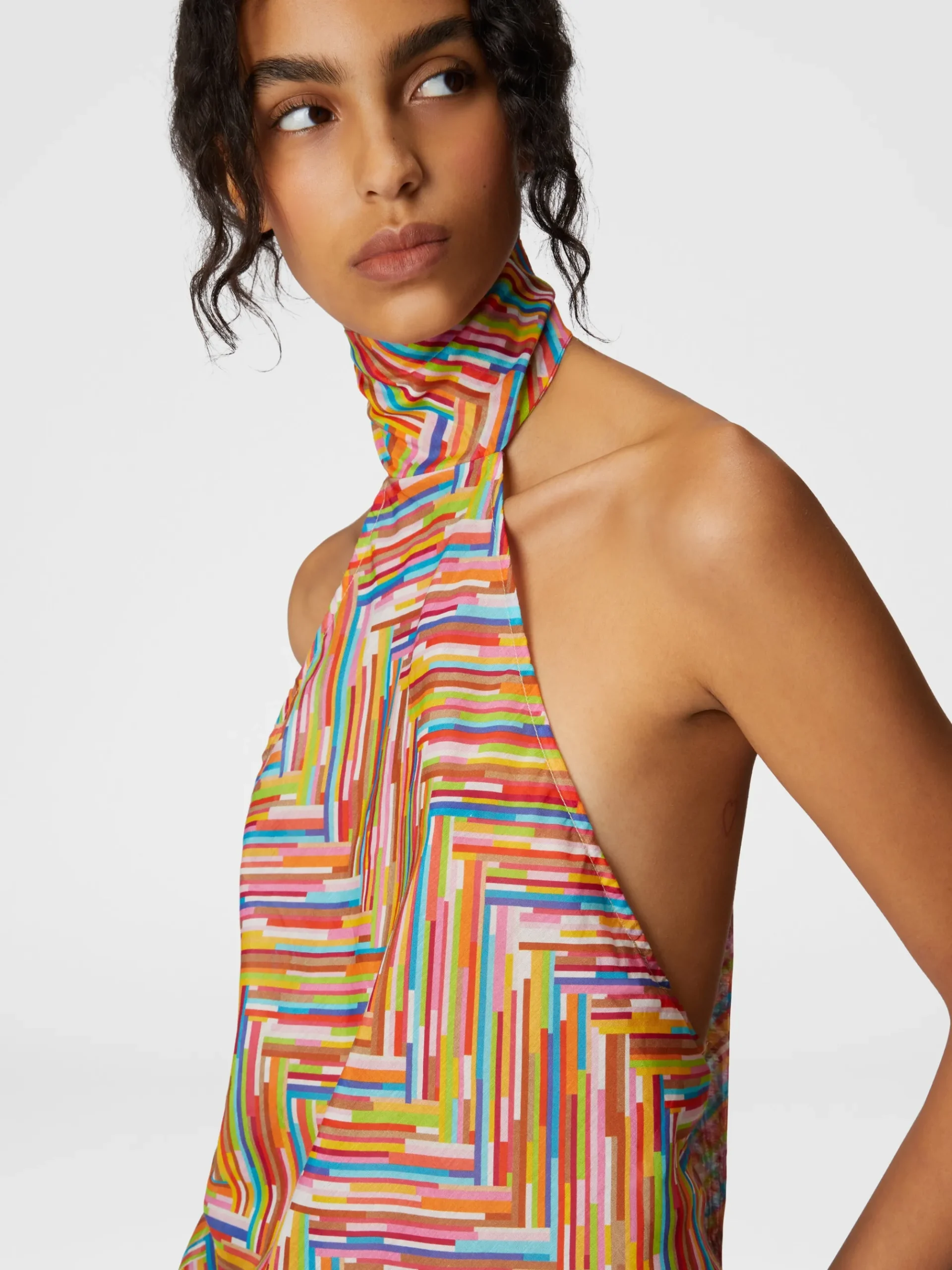 Sleeveless turtleneck top in printed cotton and silk blend