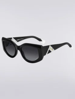 Slightly wrap-around shaped sunglasses in acetate