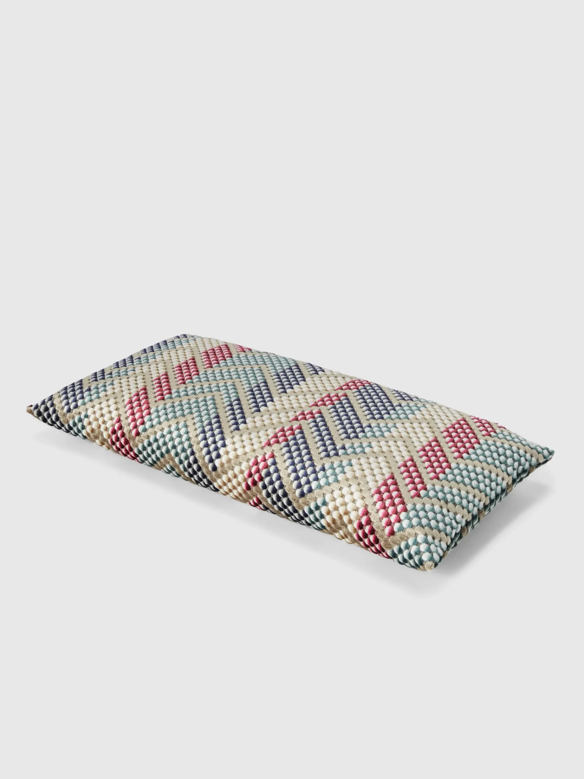 Squame cushion 30x60 cm
