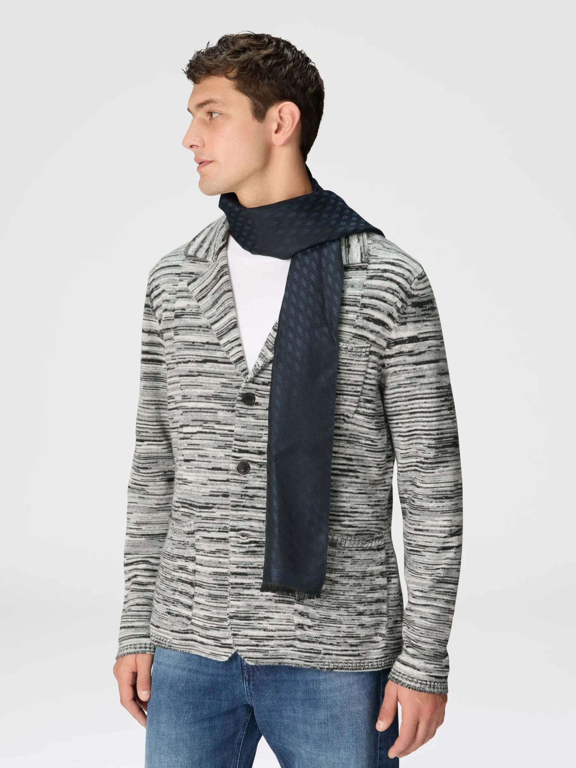 Stole in frayed wool