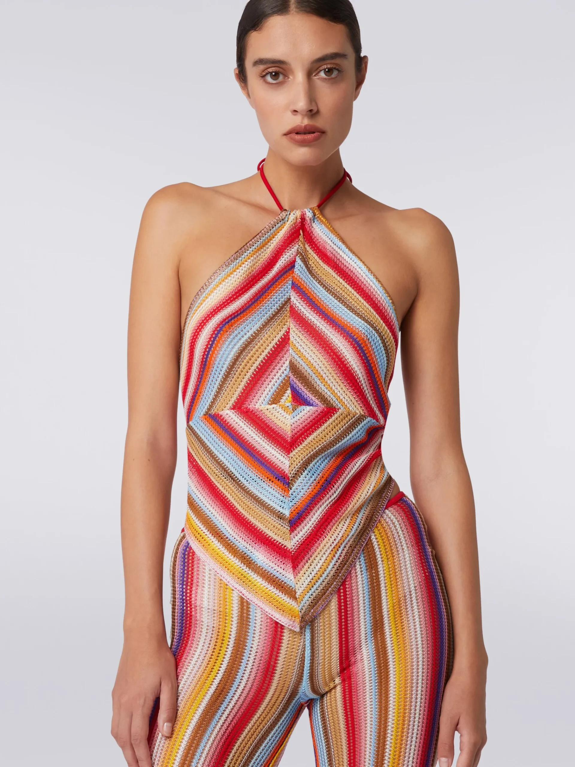 Striped crochet top with American neckline