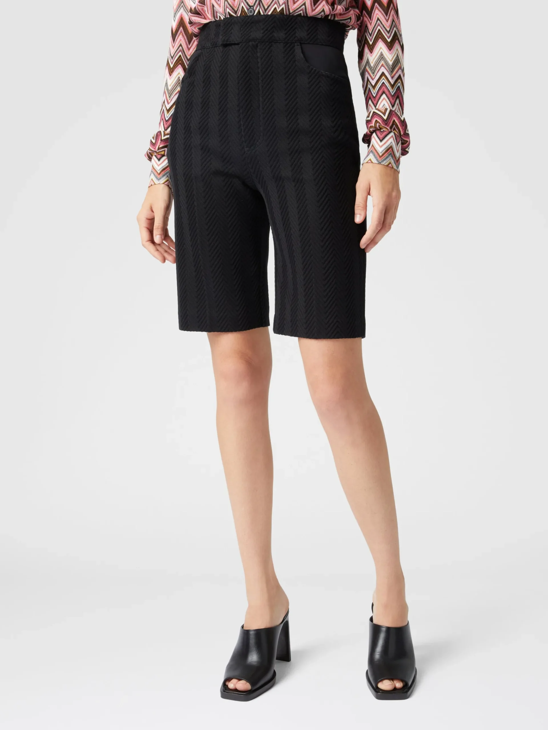Tone-on-tone zigzag cotton and viscose Bermuda shorts