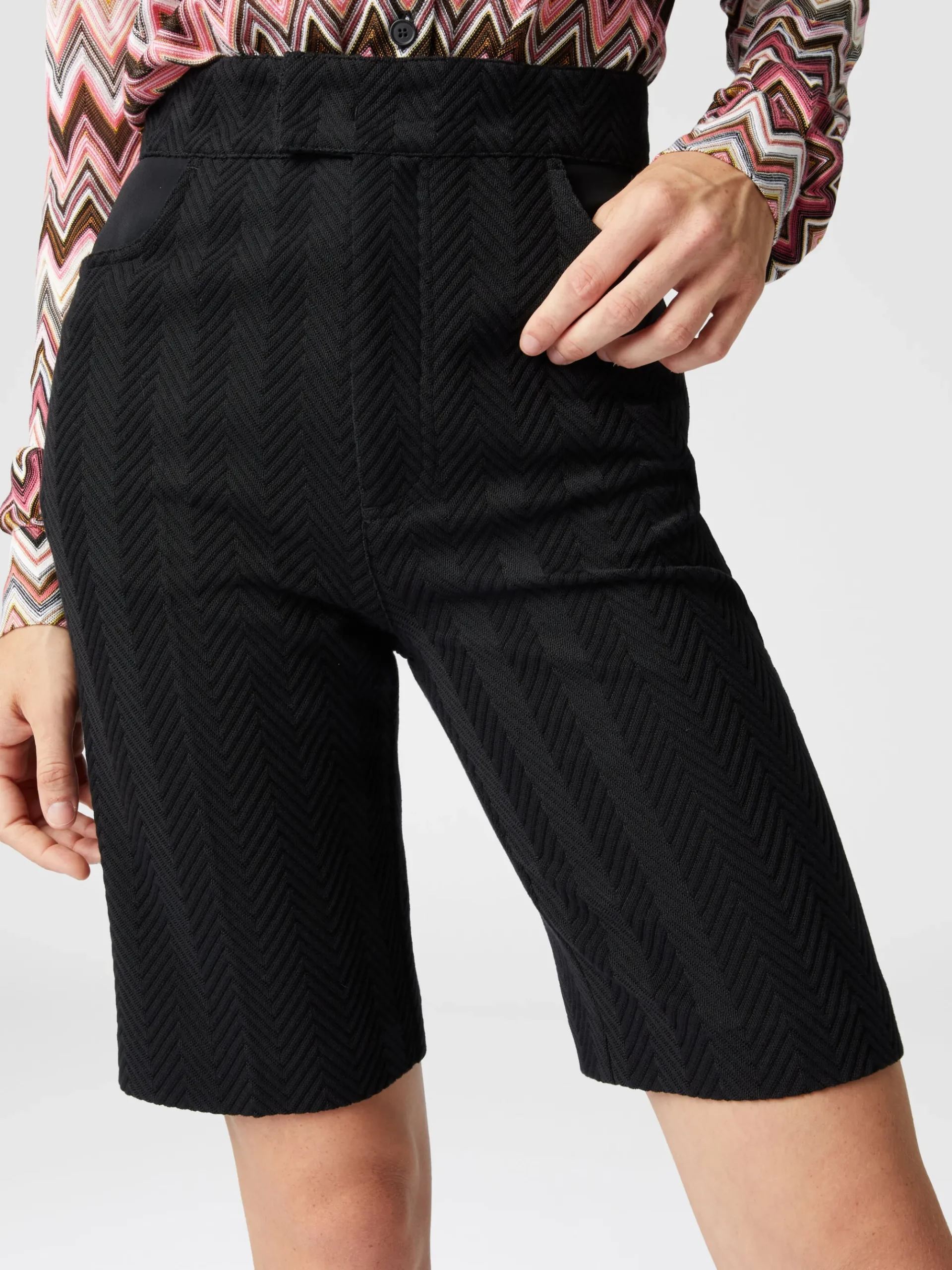 Tone-on-tone zigzag cotton and viscose Bermuda shorts