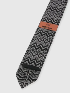 Wool and silk tie