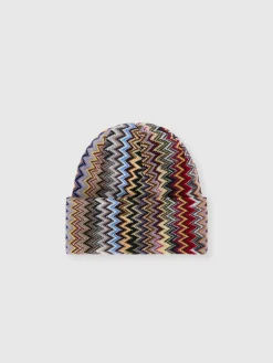 Wool beanie with vertical zigzags