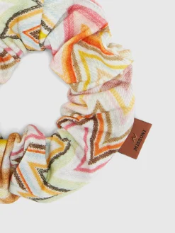 Zig zag cotton scrunchie with logo label