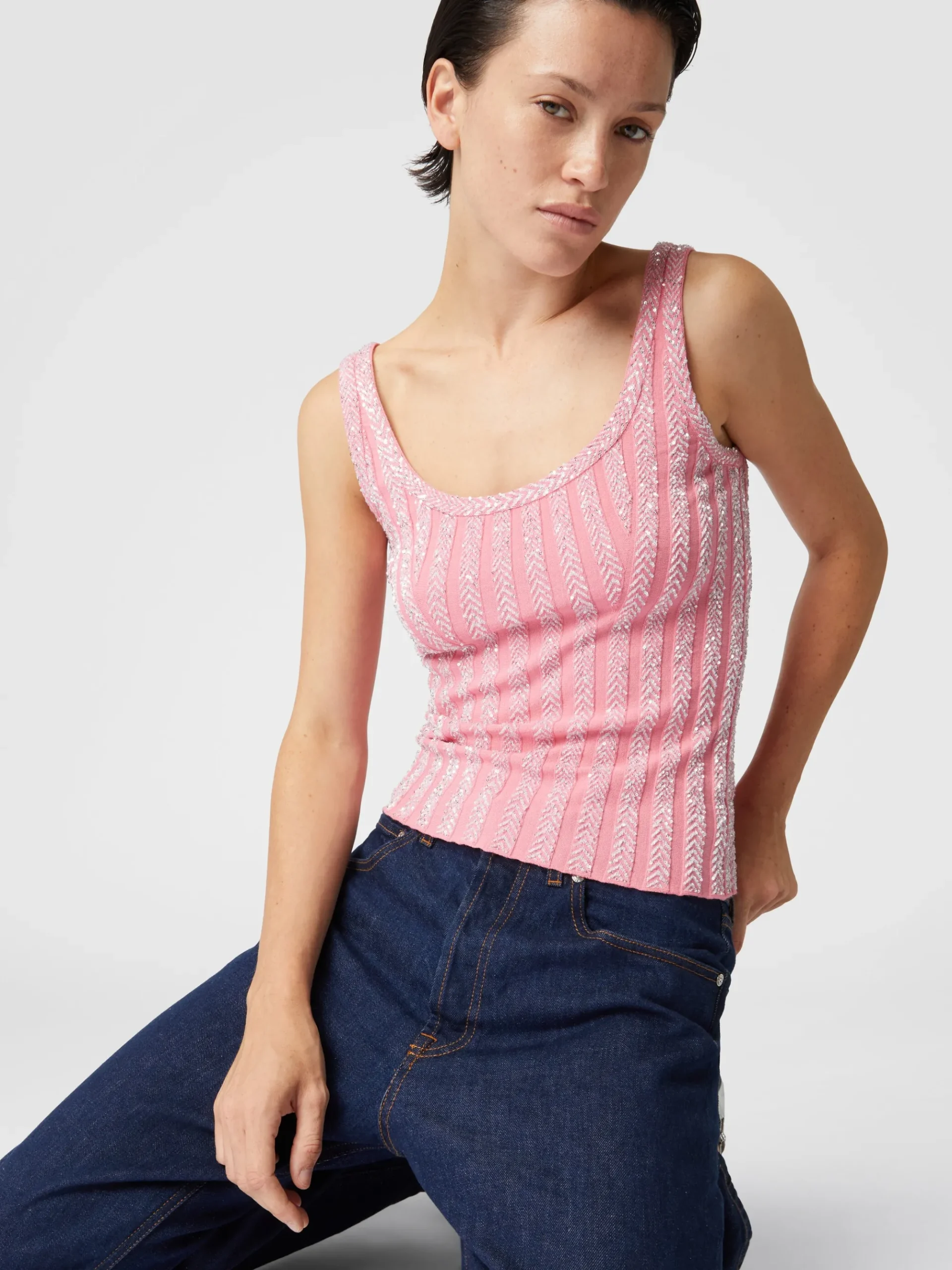 Zig zag ribbed tank top with sequins