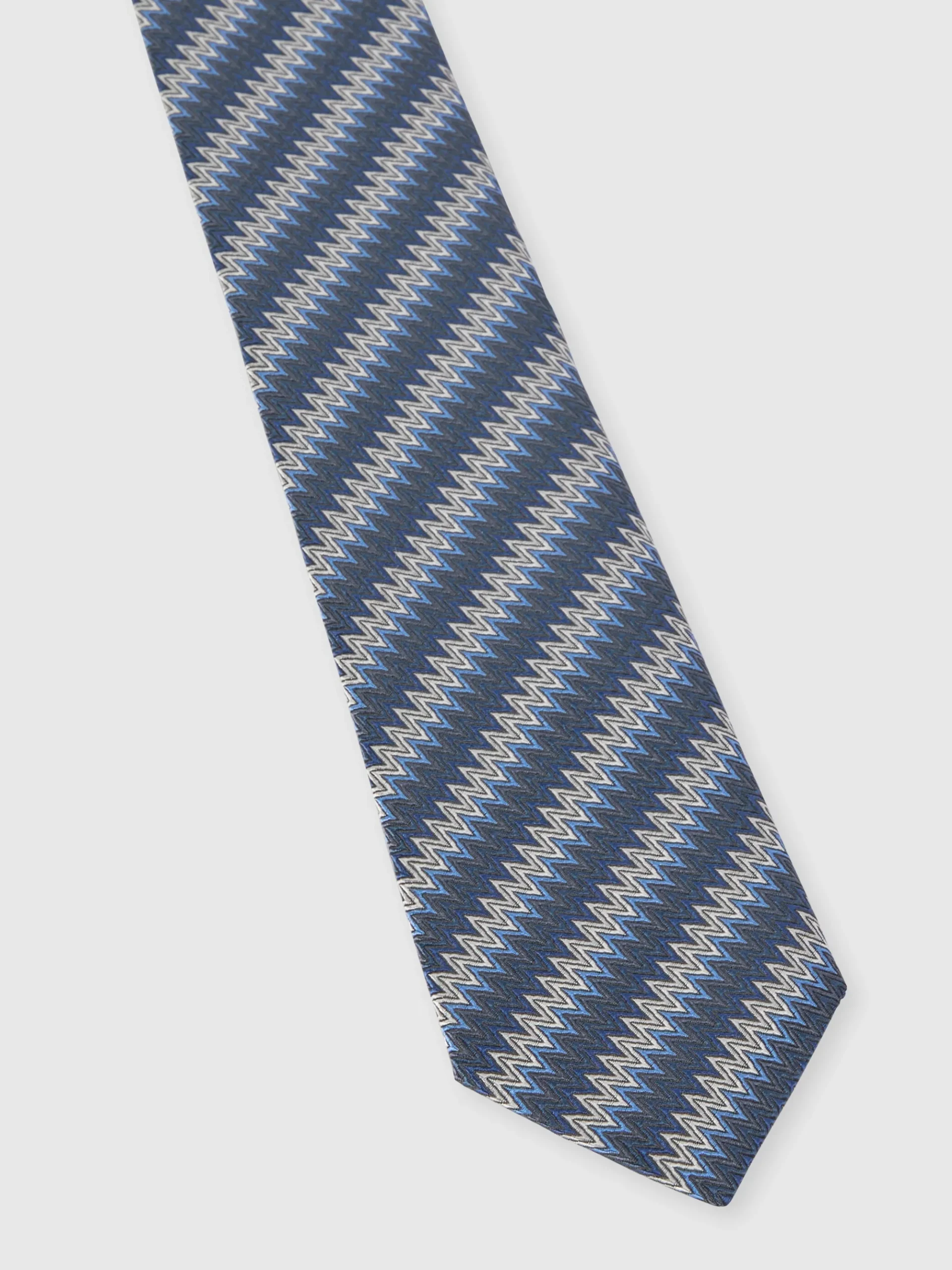 Zig zag silk tie