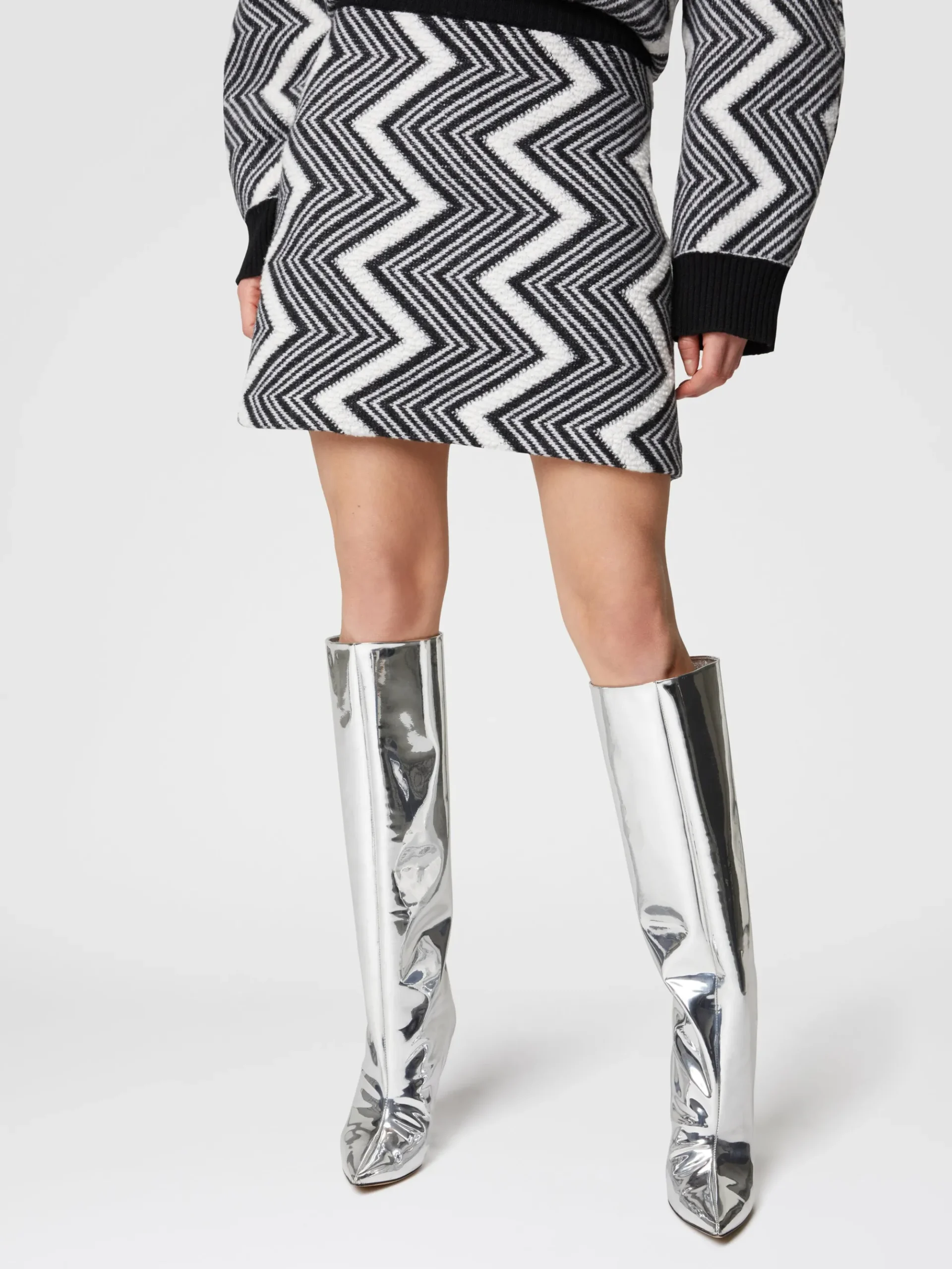 Zig zag wool miniskirt